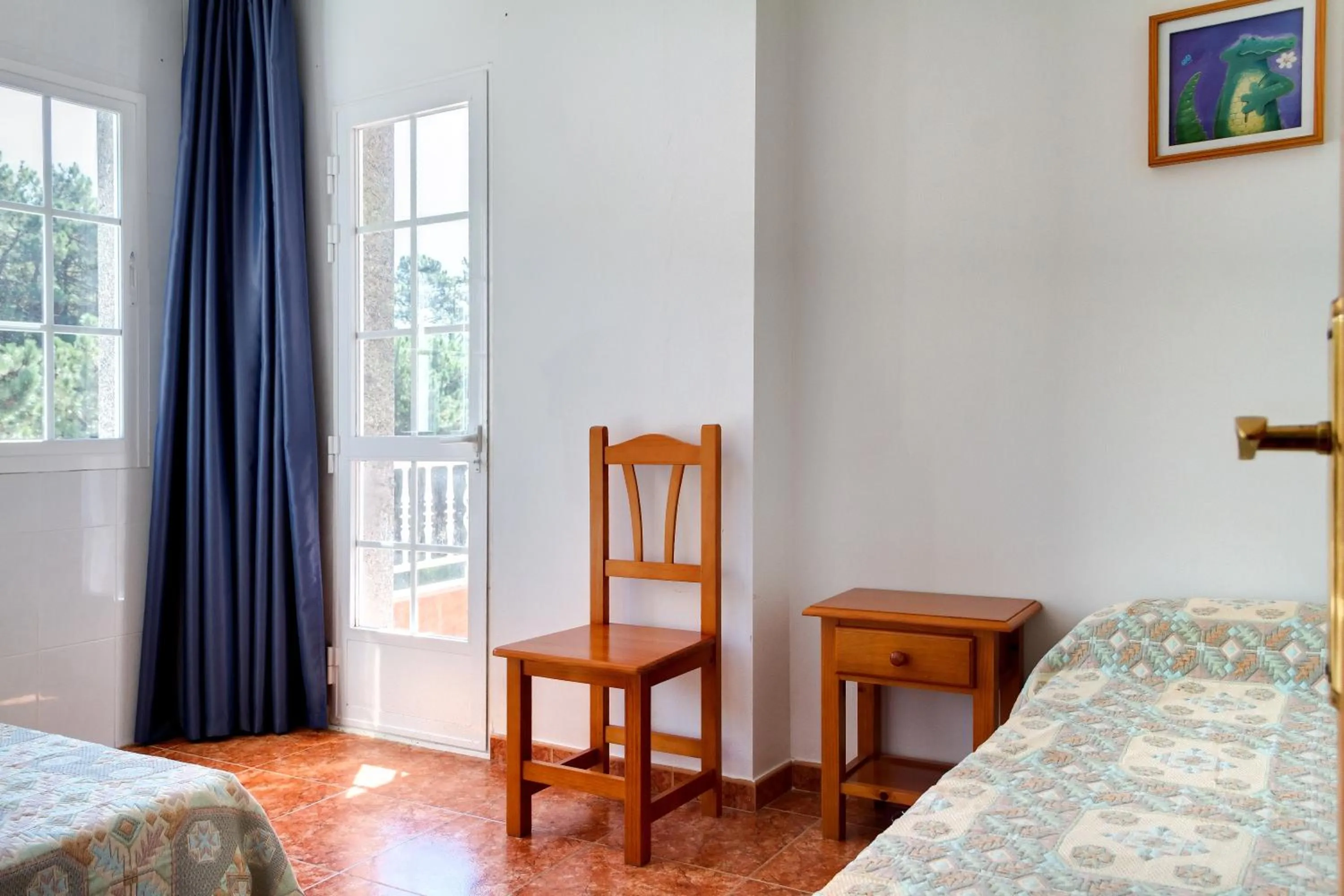 Photo of the whole room, Bed in Duerming San Vicente Hotel