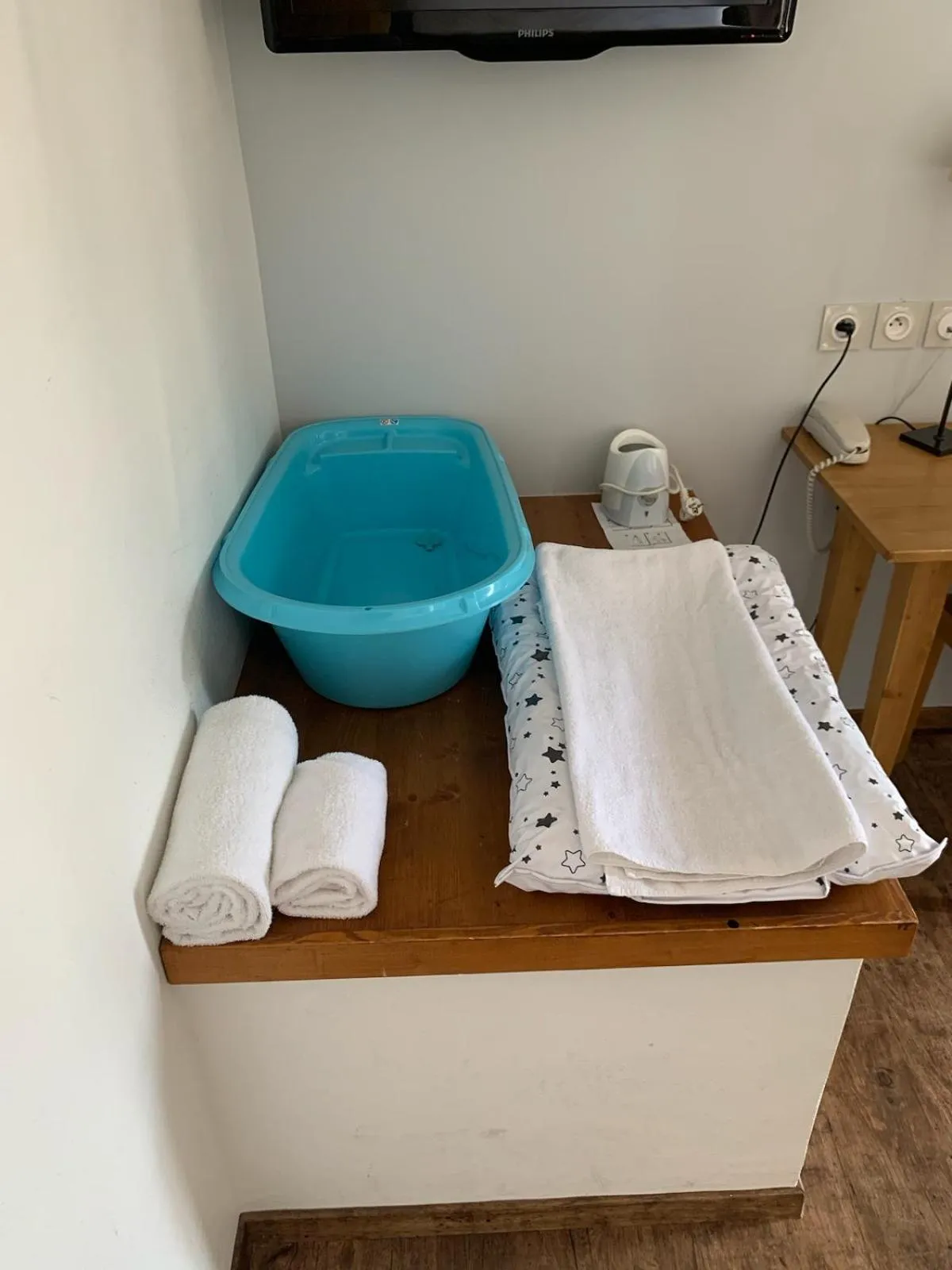 young children in Logis Hotel Le Nouvel