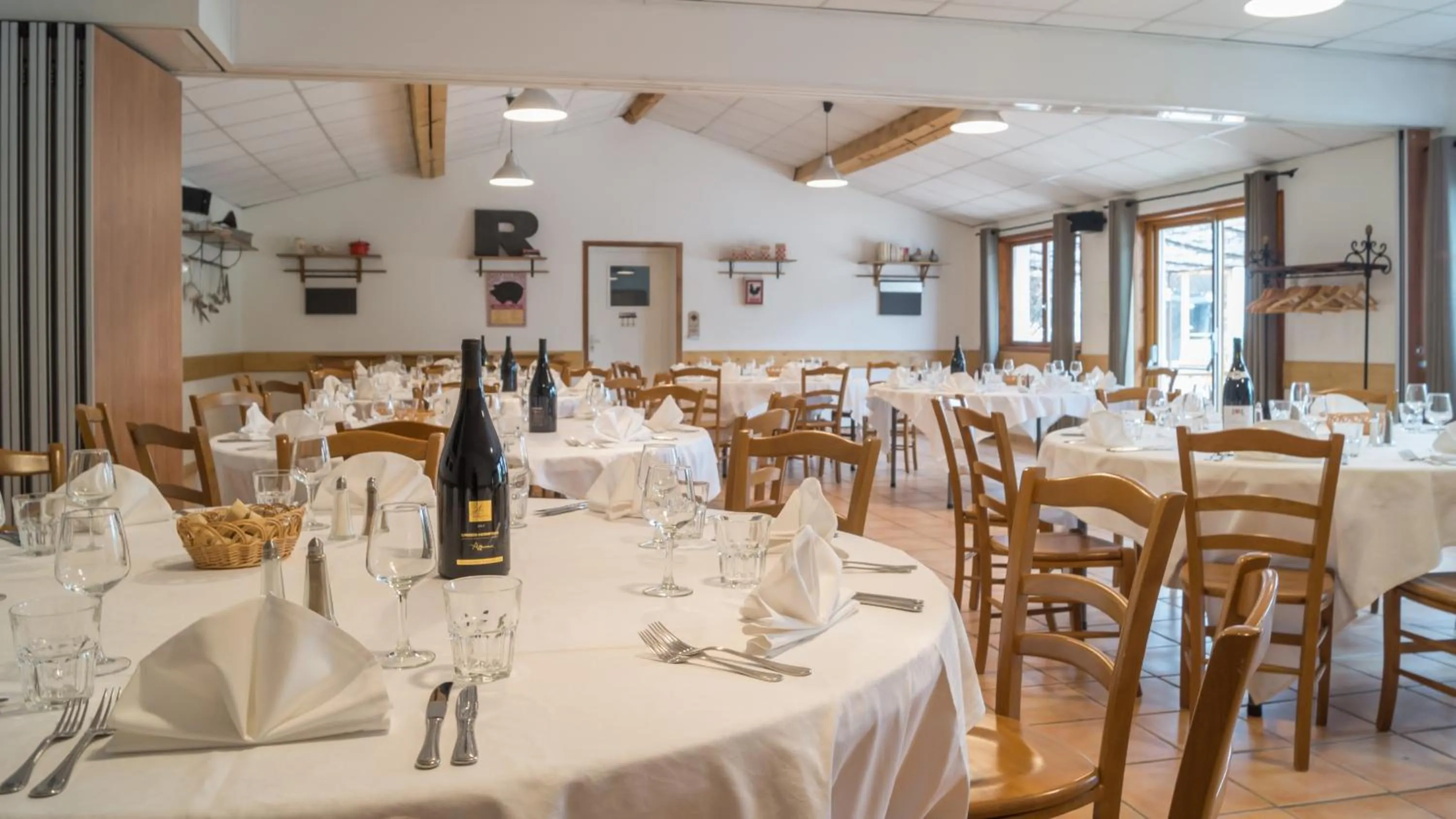 Banquet/Function facilities in Logis Hotel Le Nouvel