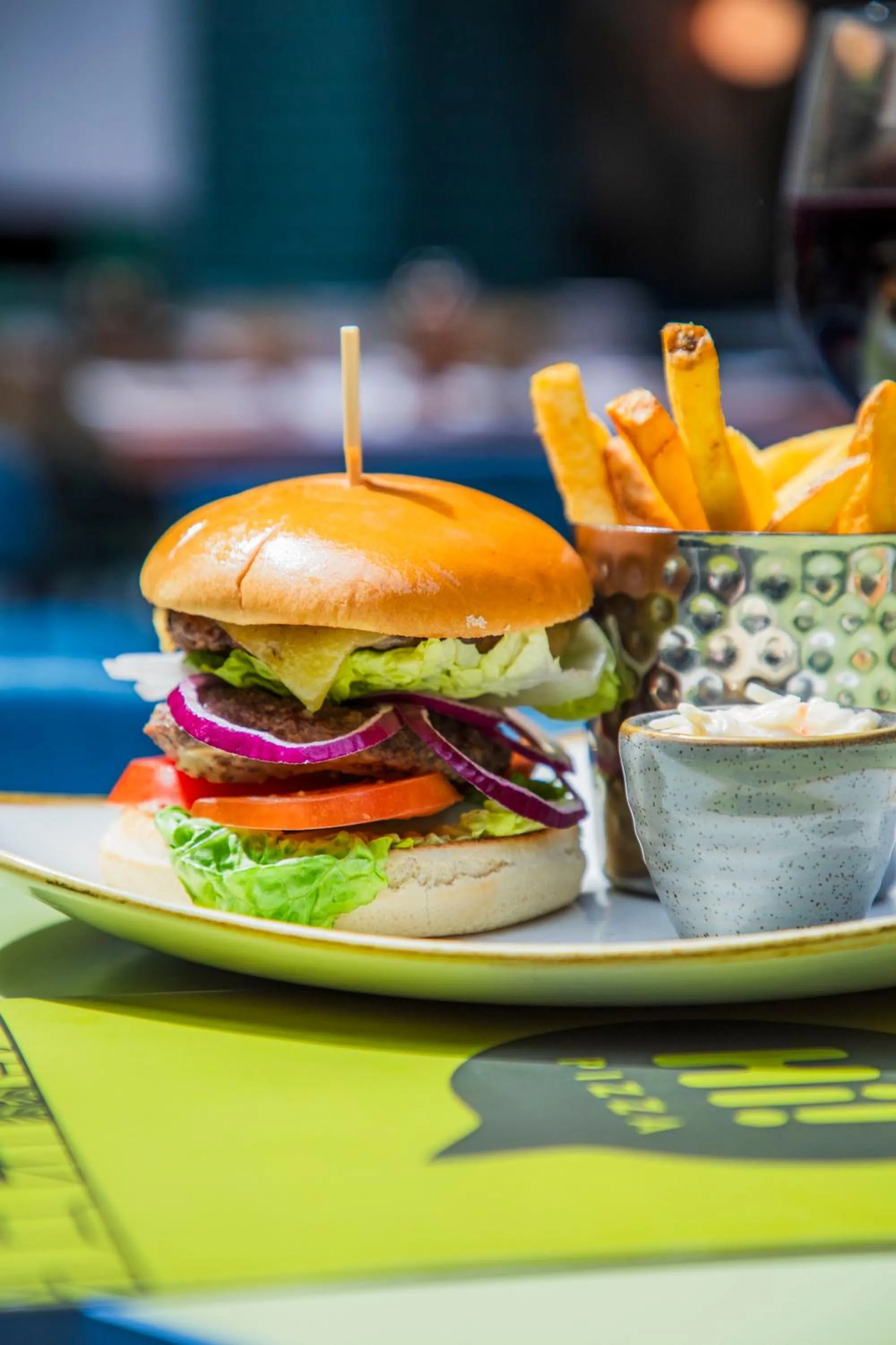 Restaurant/places to eat in Holiday Inn London Heathrow - Bath Road by IHG