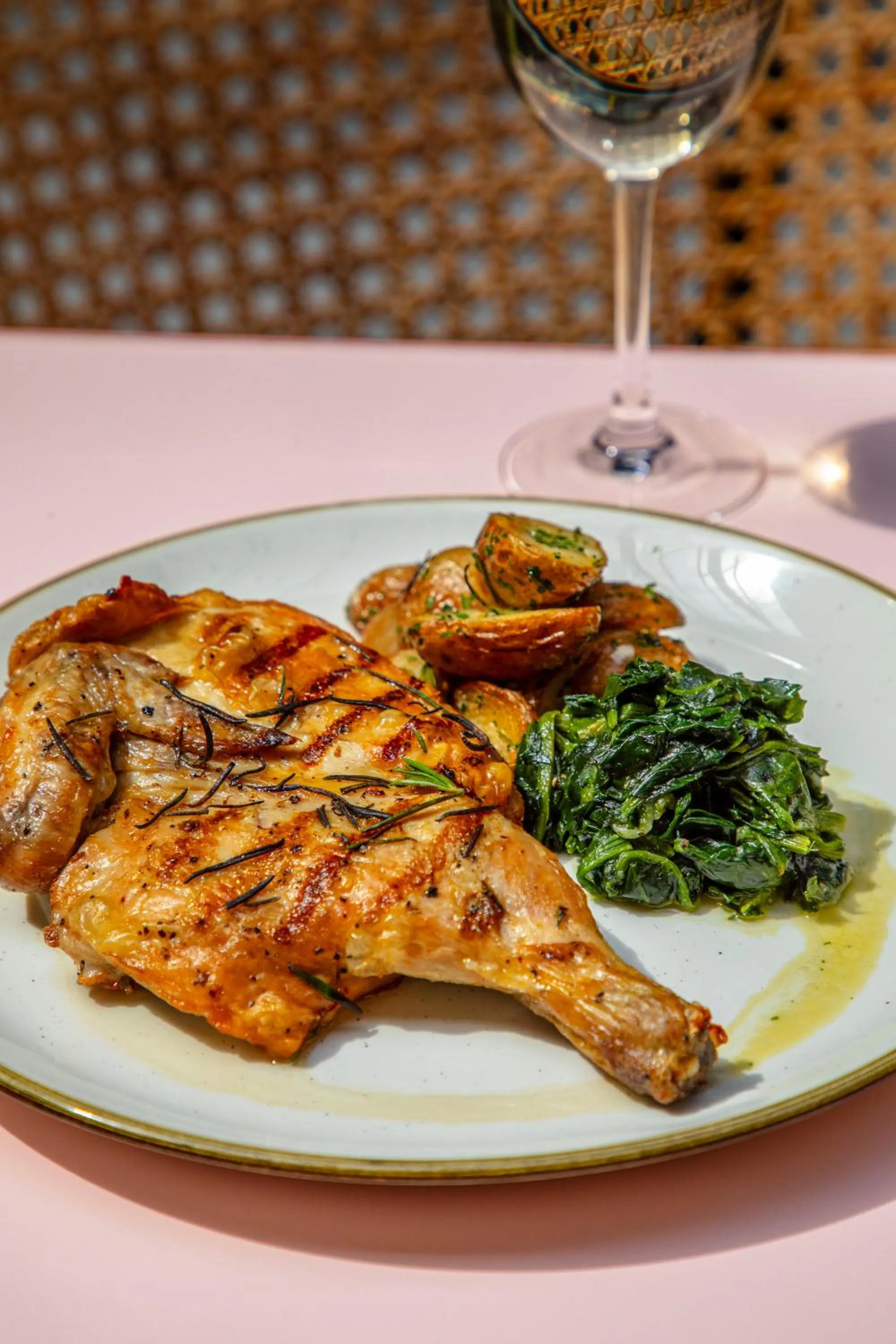 Restaurant/places to eat in Holiday Inn London Heathrow - Bath Road by IHG