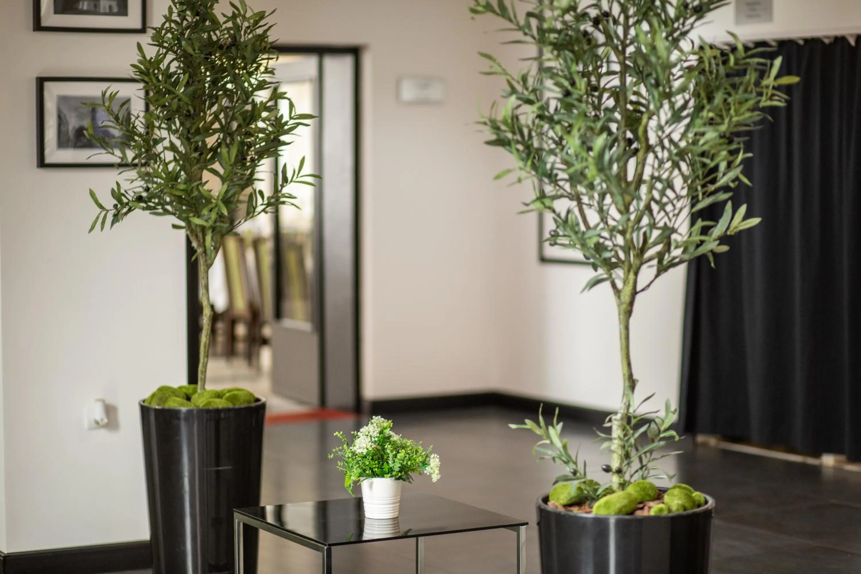 Lobby or reception in Hotel Srem