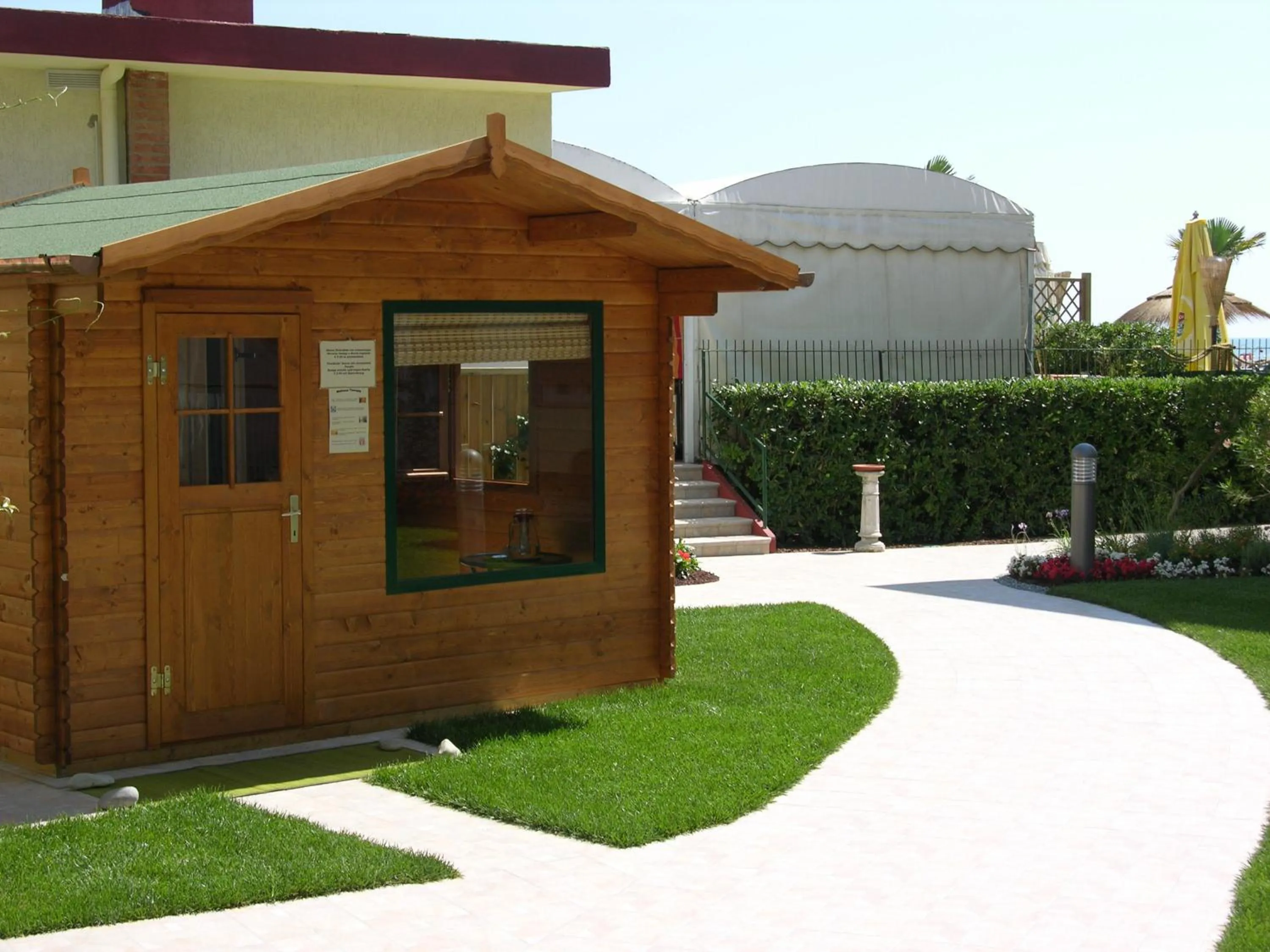 Garden in Hotel Righetto Fronte Mare