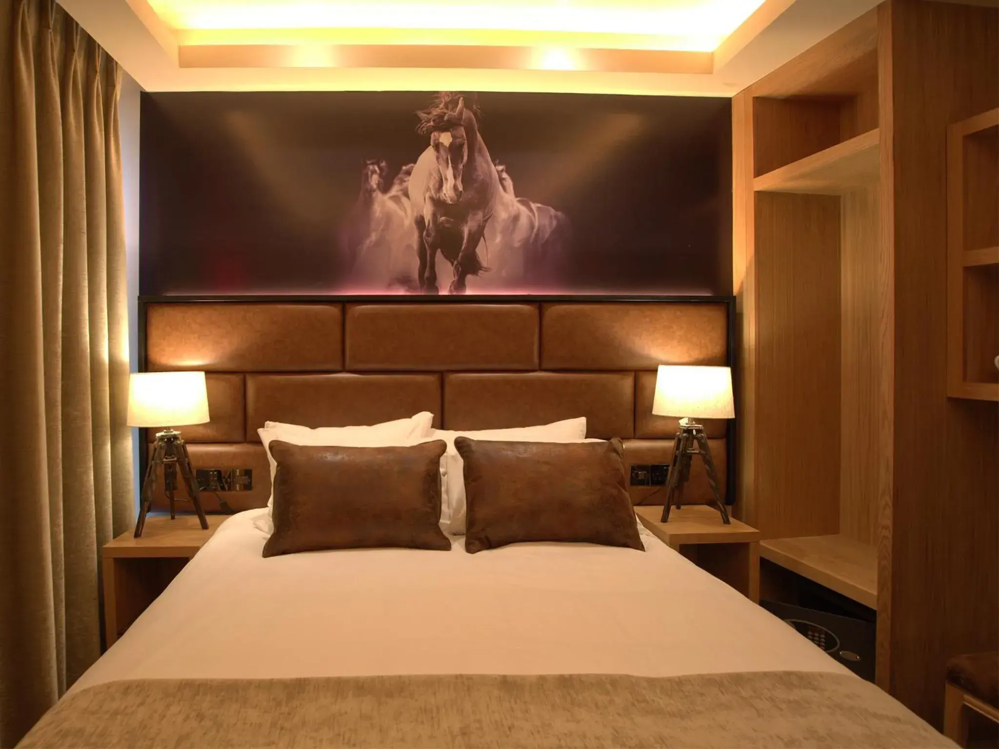 Bedroom, Bed in The Residence Hotel Bedroom, Bed in The Residence Hotel