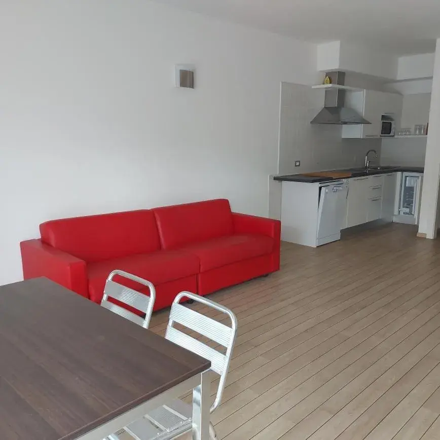 One-Bedroom Apartment (6 Adults) in Villa Treccani Apartments One-Bedroom Apartment (6 Adults) in Villa Treccani Apartments