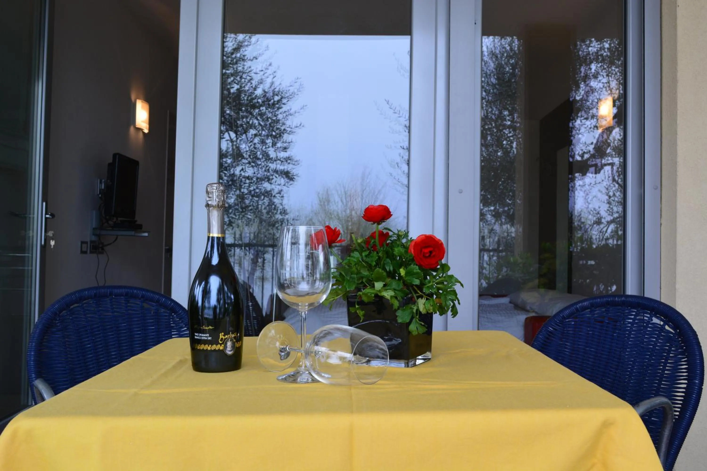 Dining area in Villa Treccani Apartments