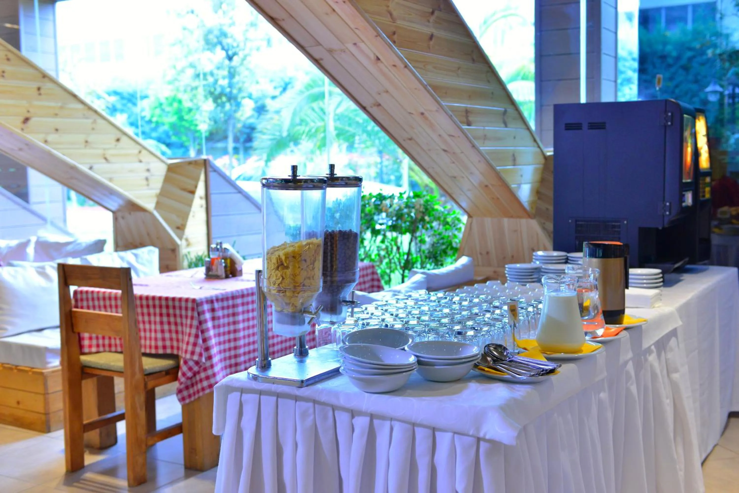 Buffet breakfast in Te Stela Resort & SPA