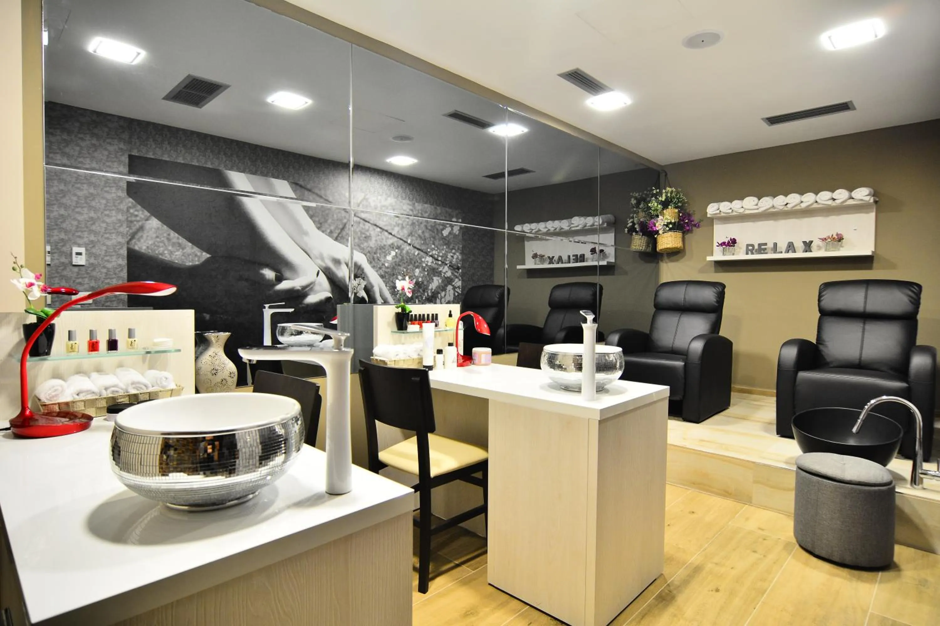 Spa and wellness centre/facilities in Te Stela Resort & SPA