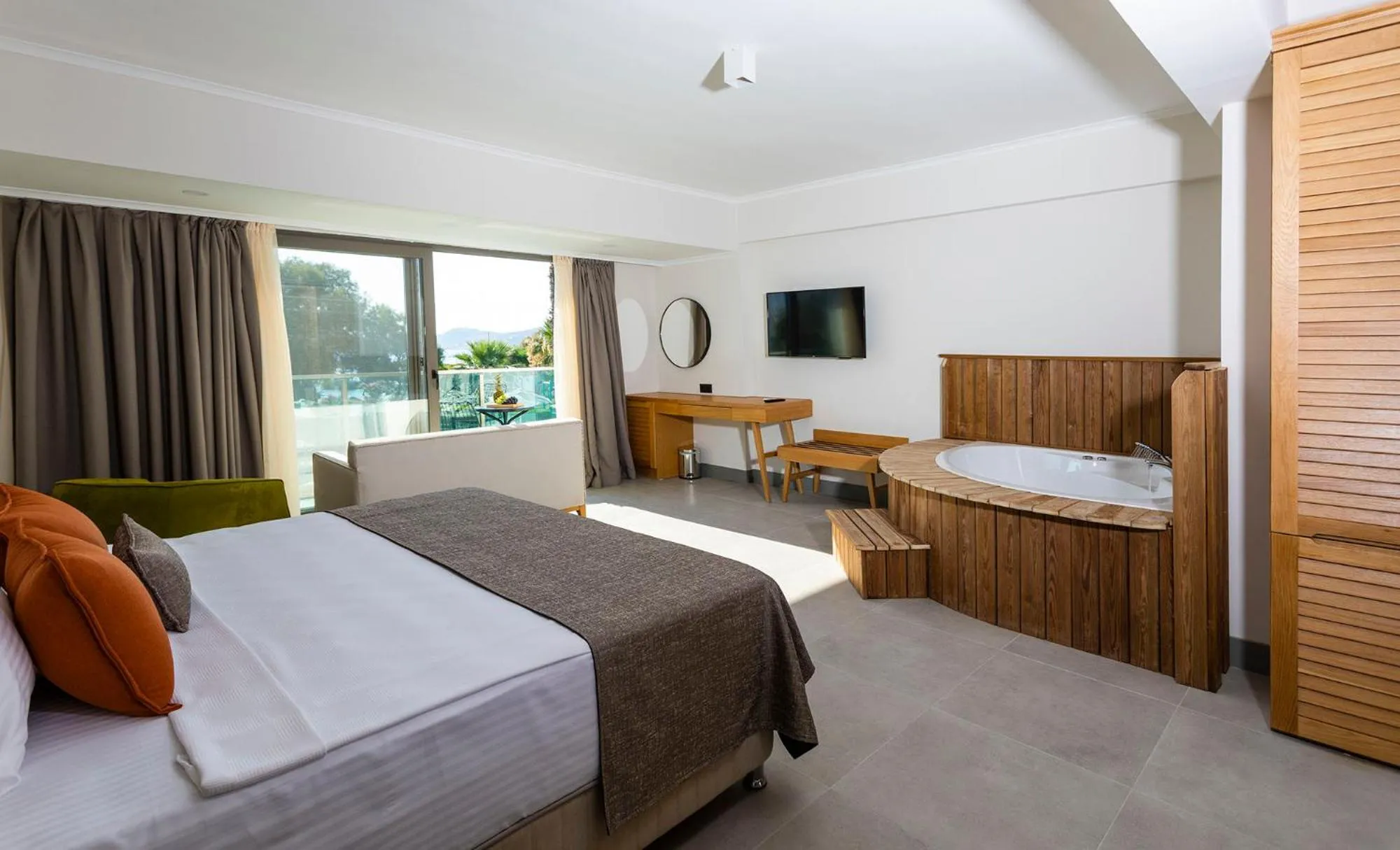 Bedroom in Yalıpark Beach Hotel