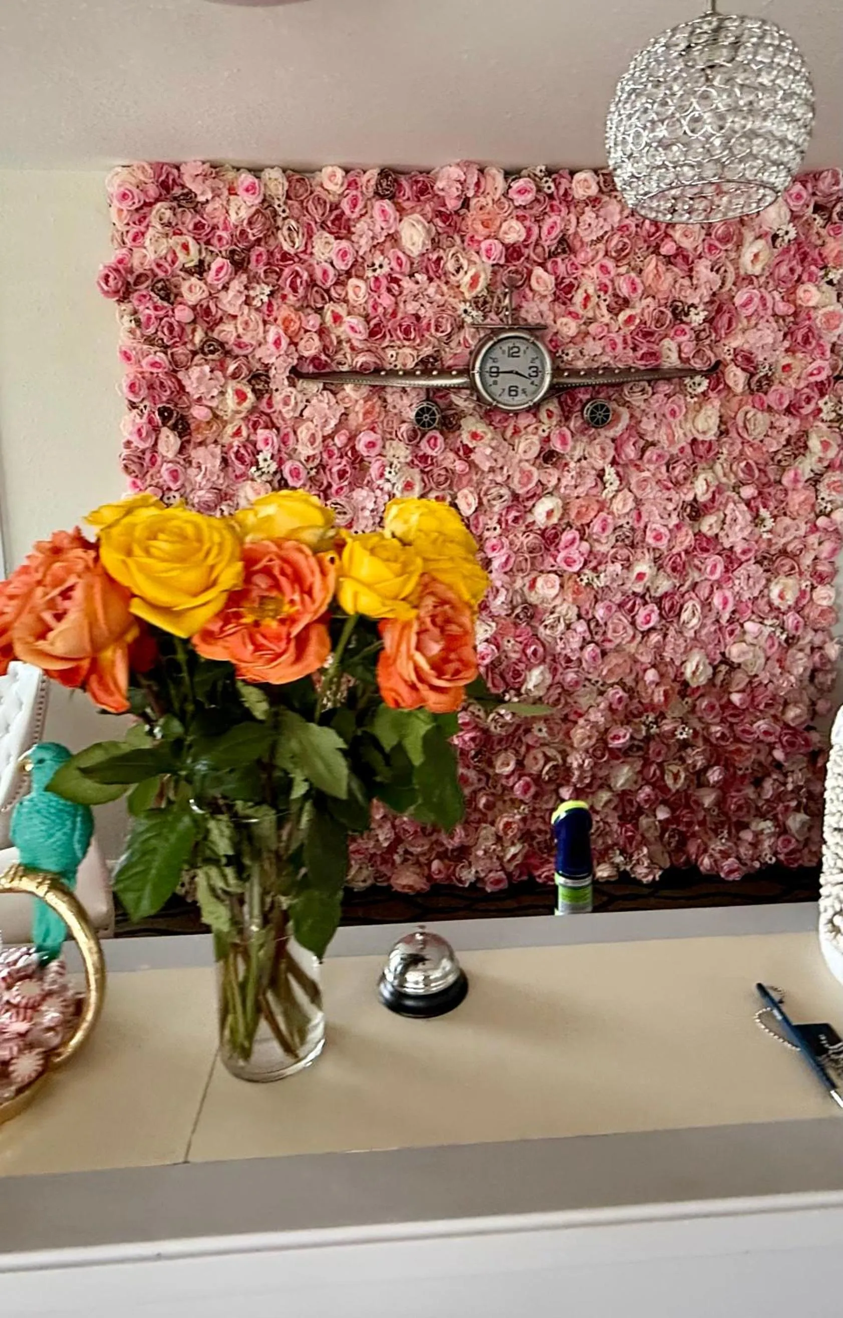 NEW 2026-Ocean Sands Beach Boutique Inn-Sauna and Salt-Mineral Pool -Free Beach Bikes and Famous Beach- Fresh Baked Cookies and Popcorn - Bathrobes and Sunscreen in all rooms-Ultra Sparkling-Free Laundry- 4 Grand Black Beds-Call NOW & Save-1-252-AHA-SAND