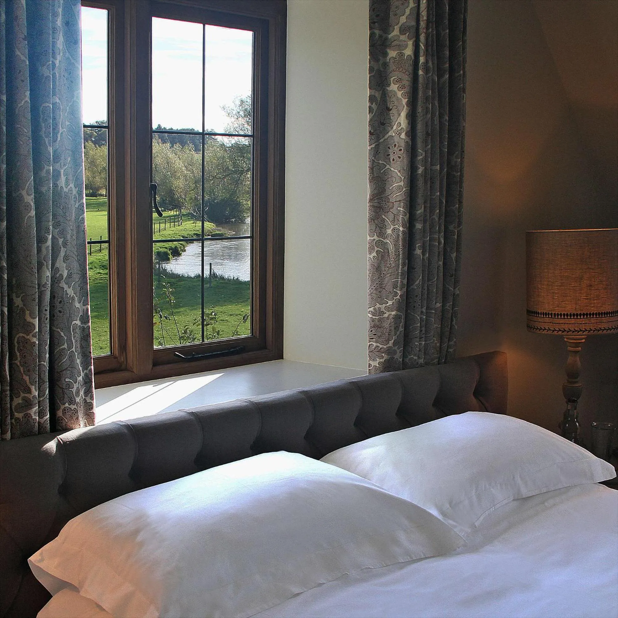Bed in The Swan Inn Swinbrook