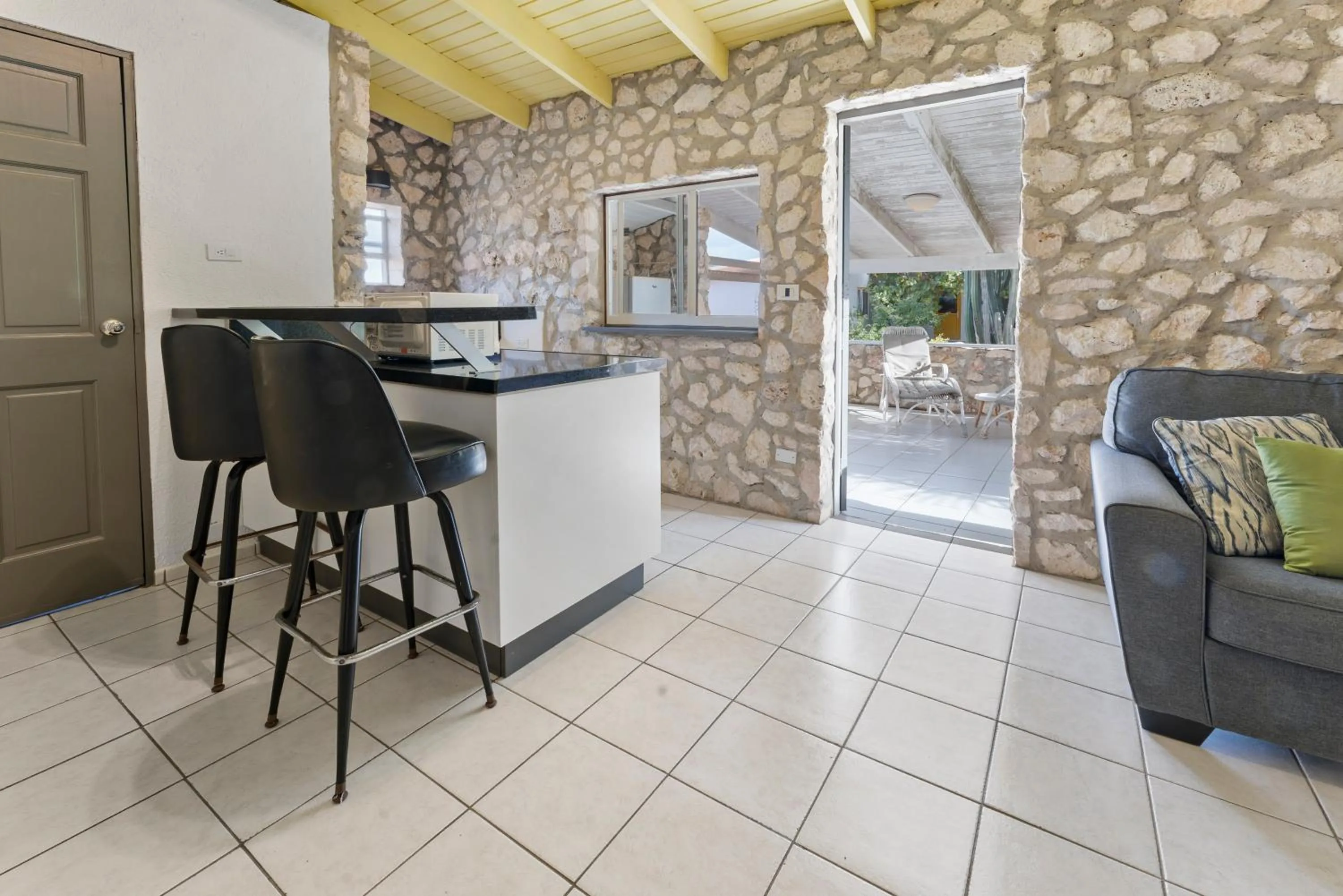 Kitchen or kitchenette in Bandabou Breeze Curacao