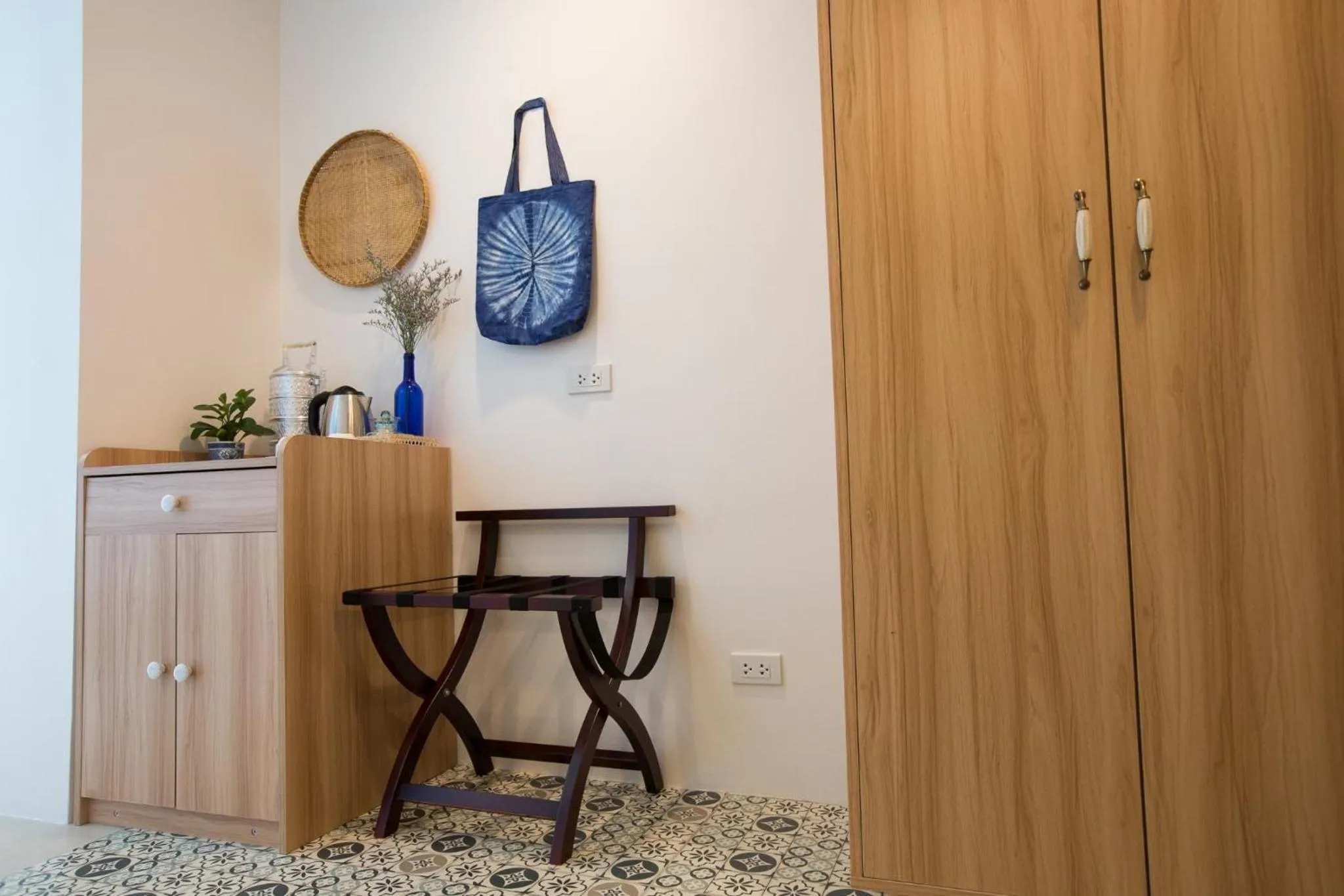 Area and facilities in DeeProm Pattaya Hotel