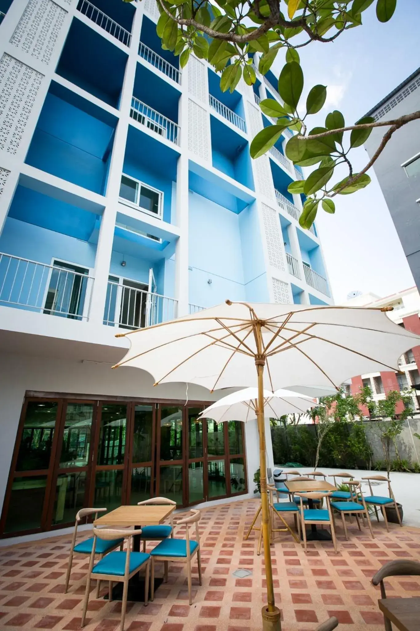 Facade/entrance, Property Building in DeeProm Pattaya Hotel