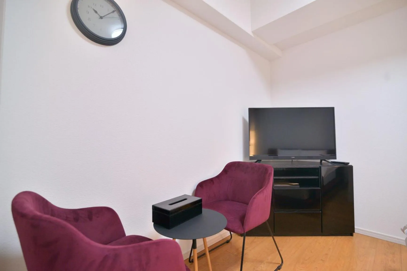 Photo of the whole room in European House Reisen