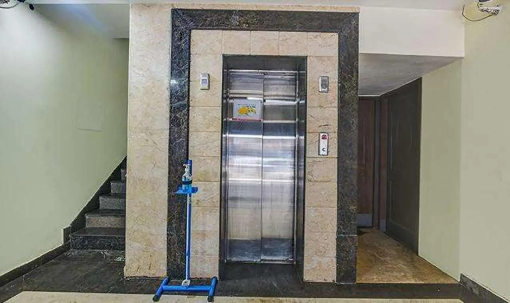 elevator in Fabhotel Chennai Palace - Nr Chennai Beach Railway Station elevator in Fabhotel Chennai Palace - Nr Chennai Beach Railway Station