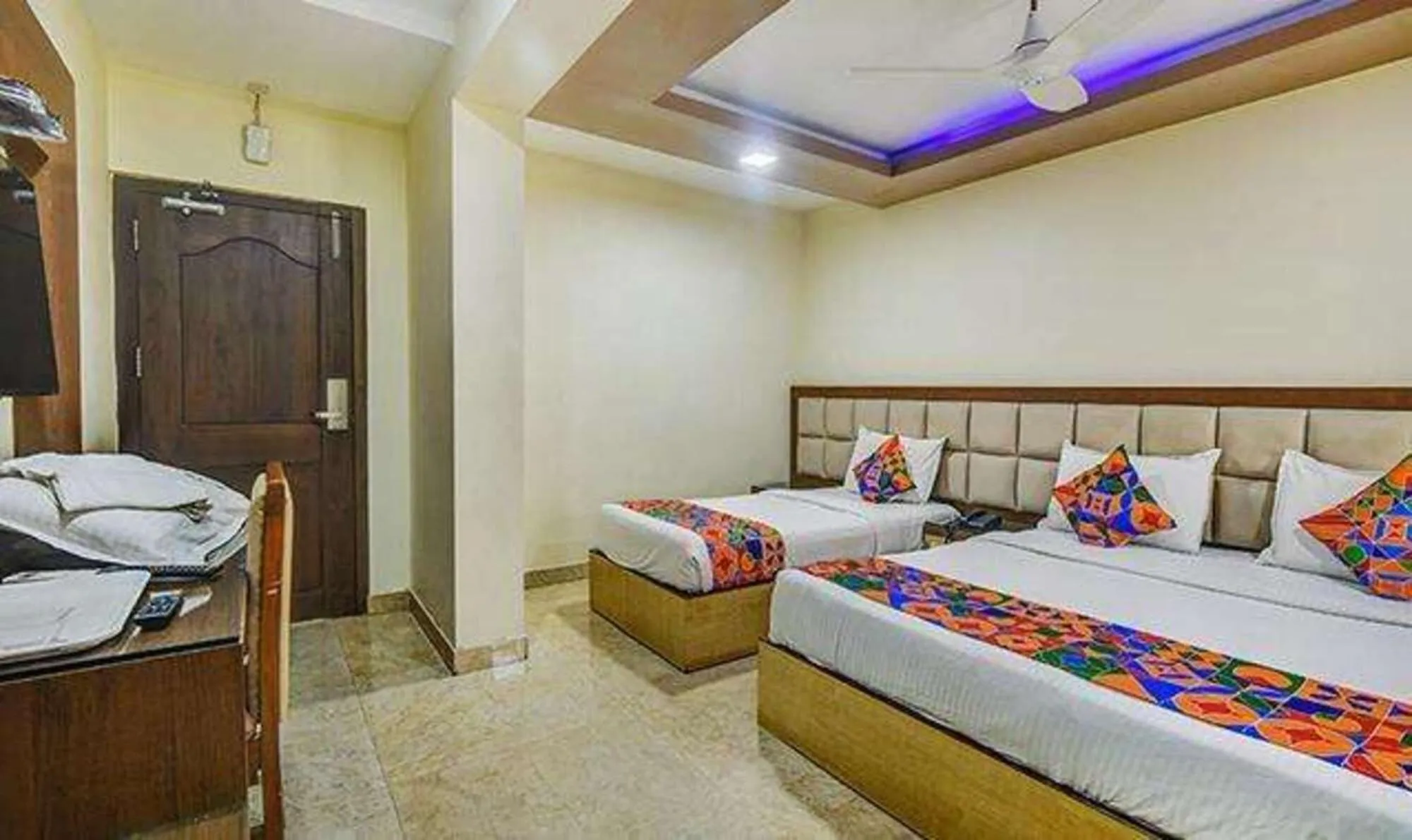 Bed in Fabhotel Chennai Palace - Nr Chennai Beach Railway Station
