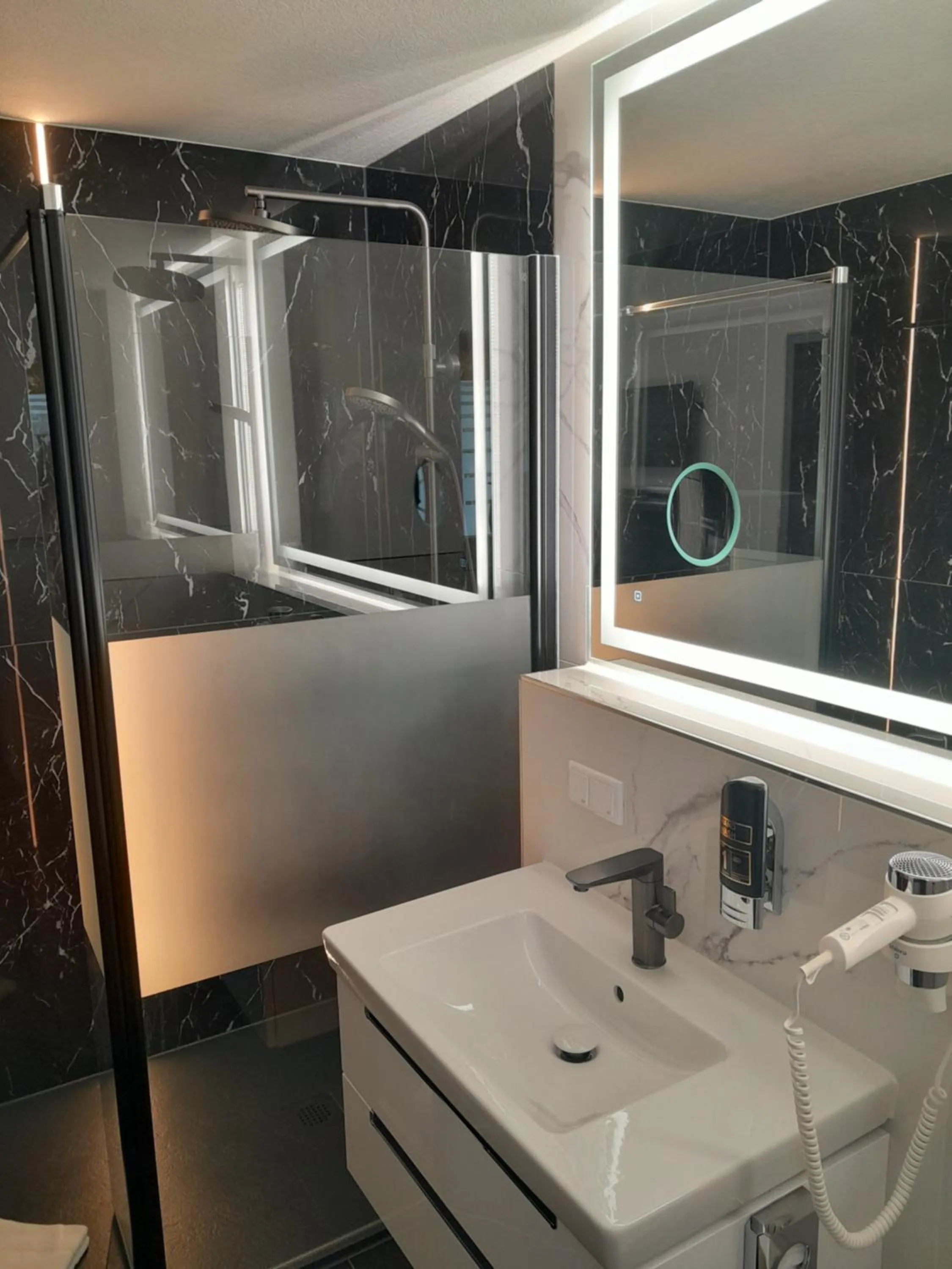 Shower in Müritz-Strandhotel