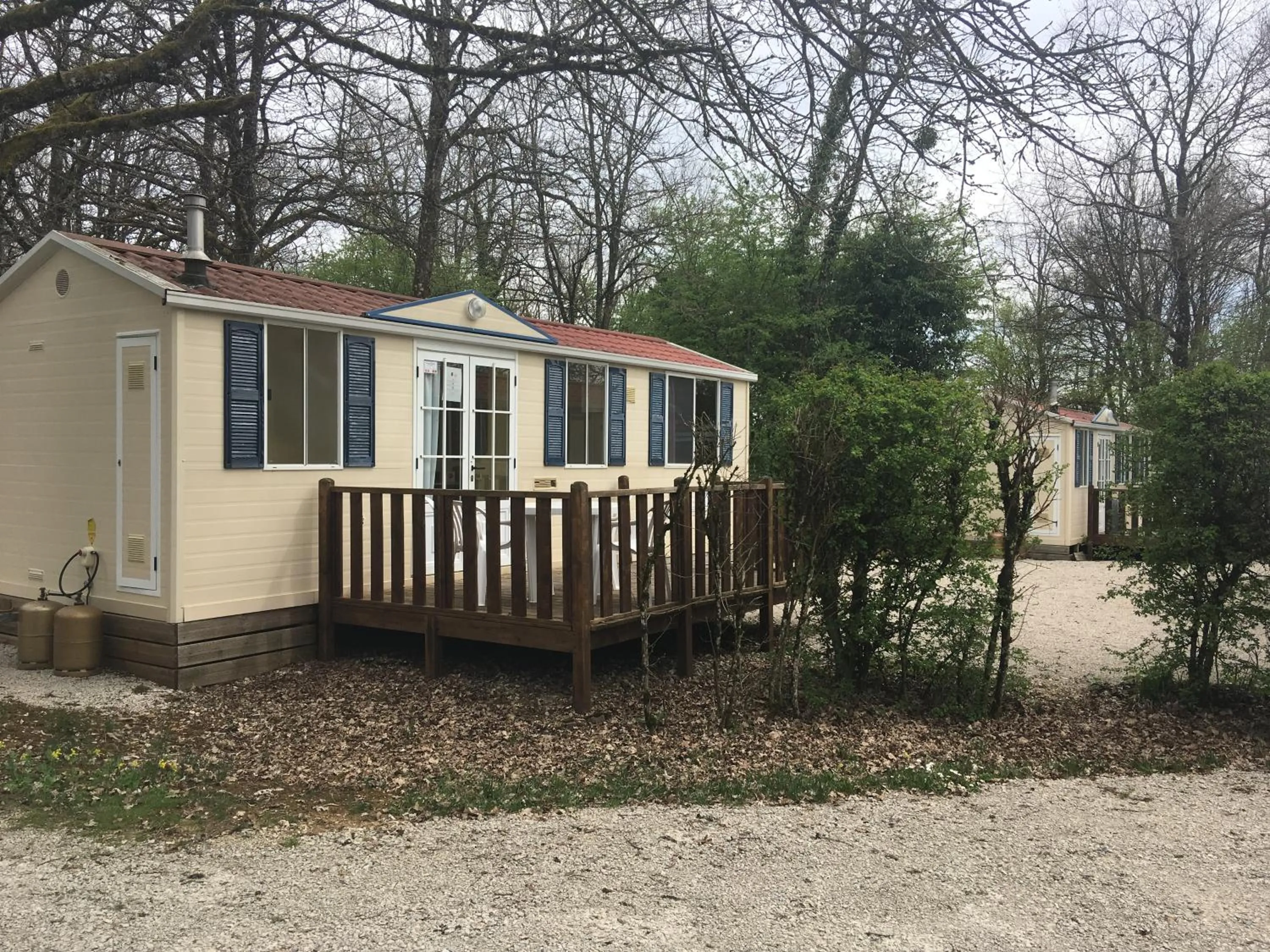 Property building in Camping de la Croix d'Arles