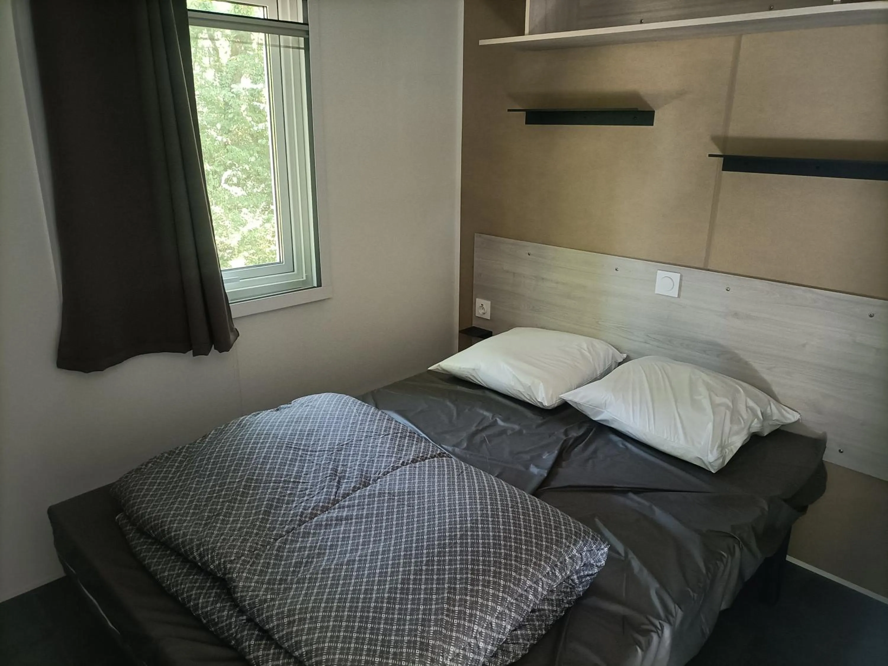 Bed in Camping de la Croix d'Arles