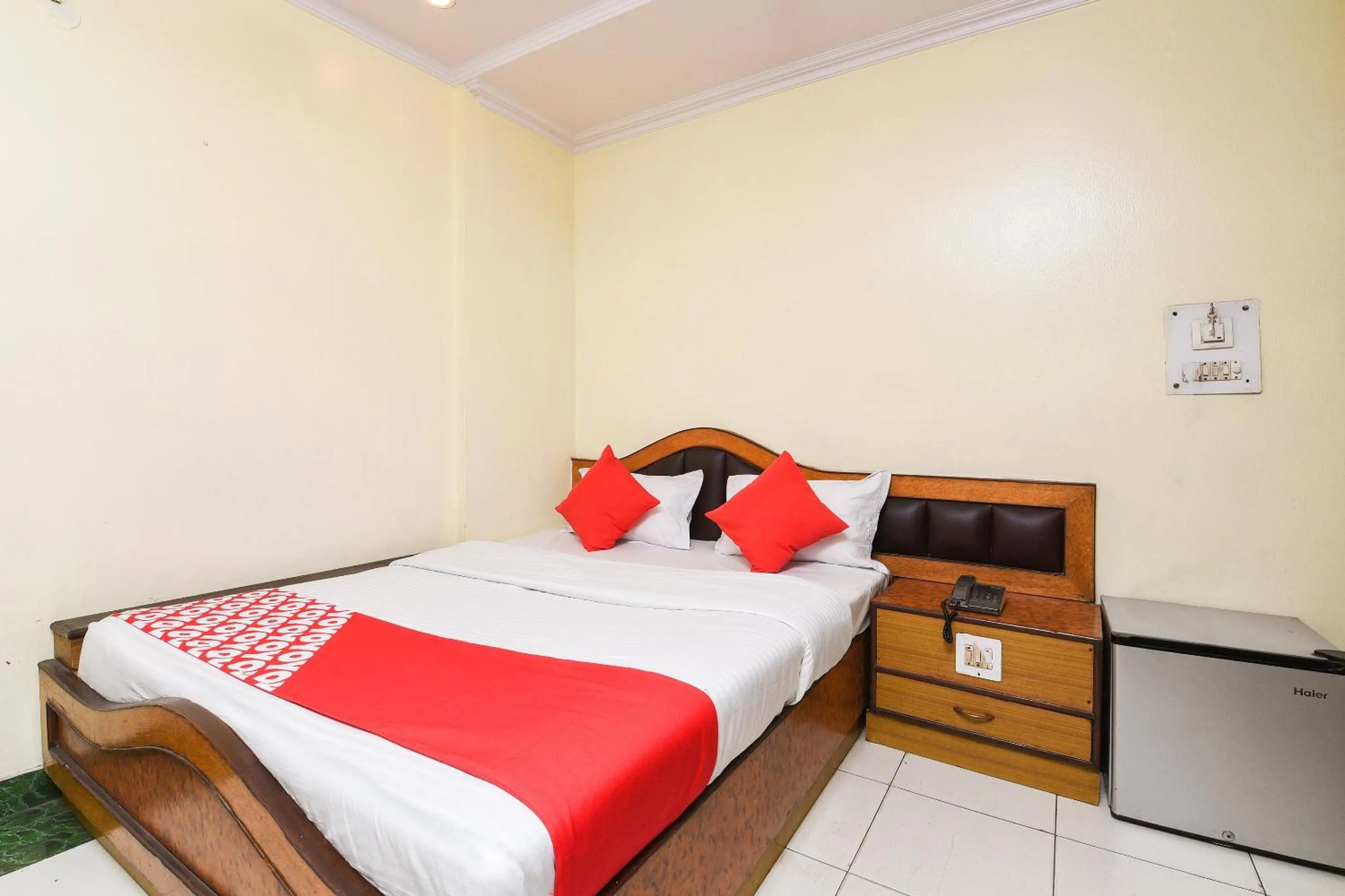 Bedroom in Hotel O City Palace