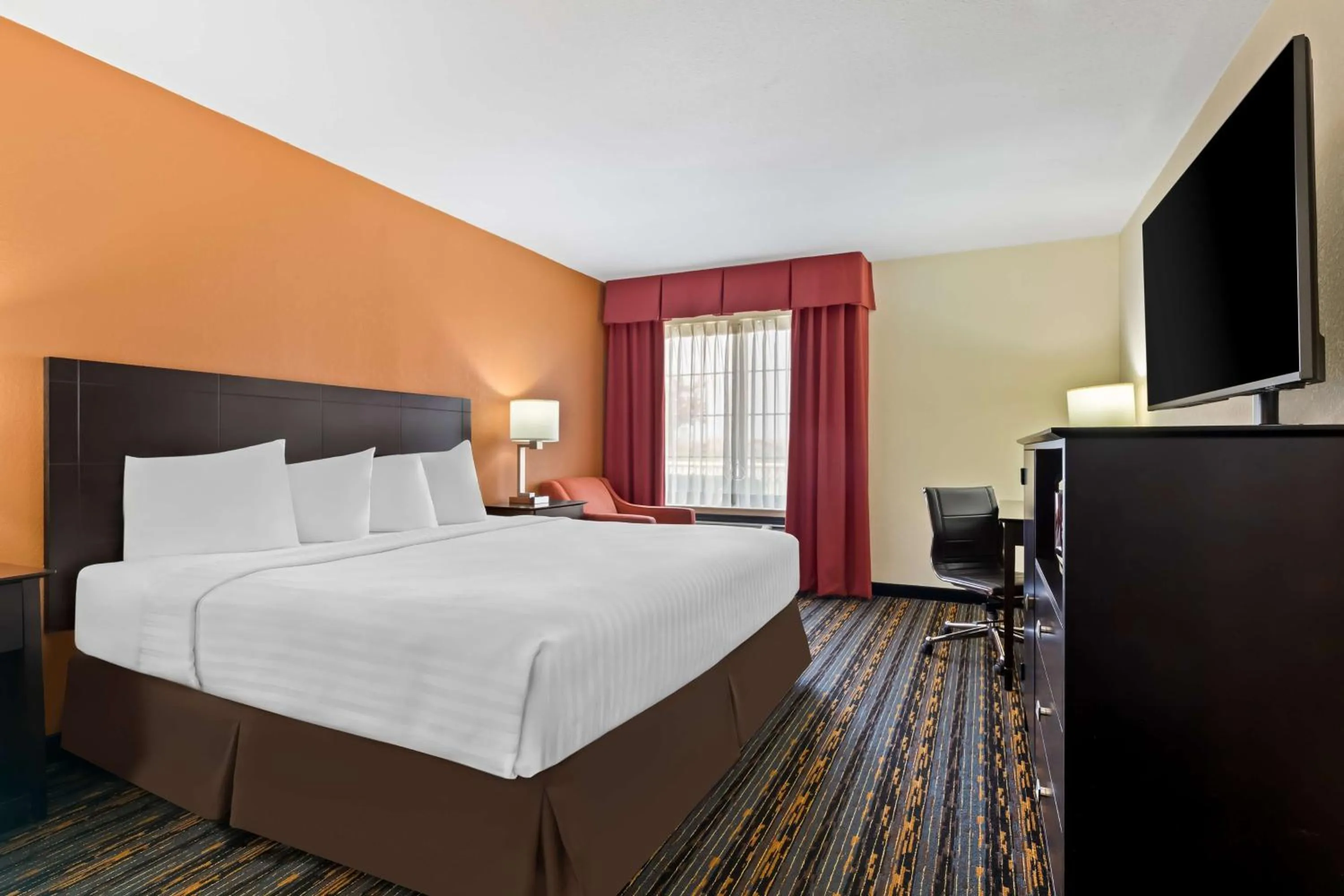 Bedroom, Bed in Best Western Kenosha Inn