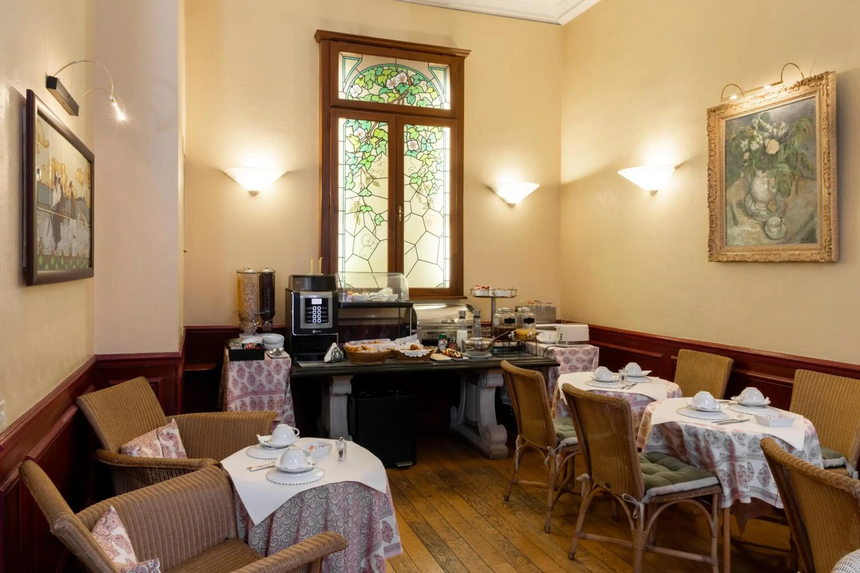 Buffet breakfast in Hôtel Langlois Buffet breakfast in Hôtel Langlois