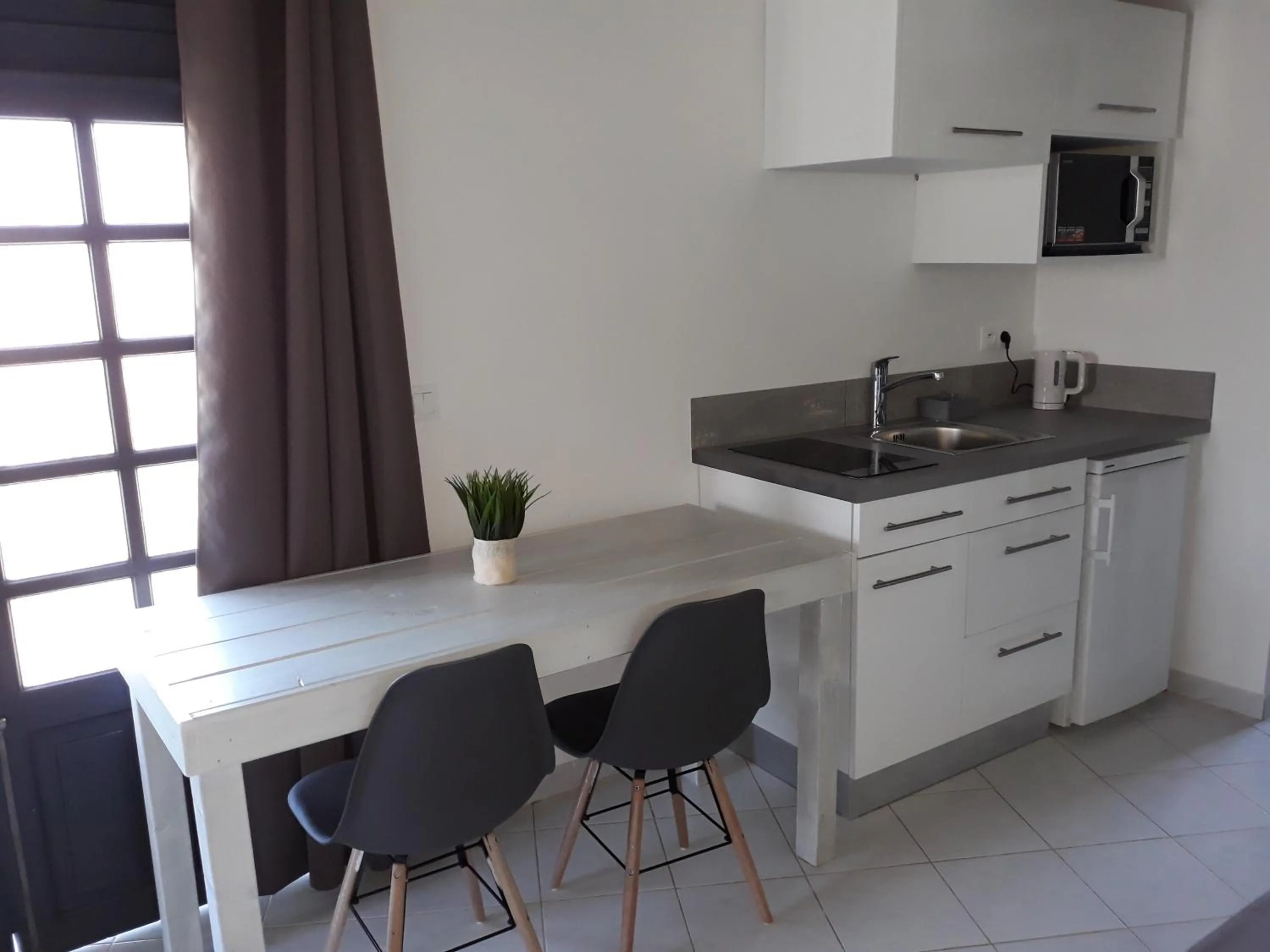 Kitchen or kitchenette in Villa Clémence