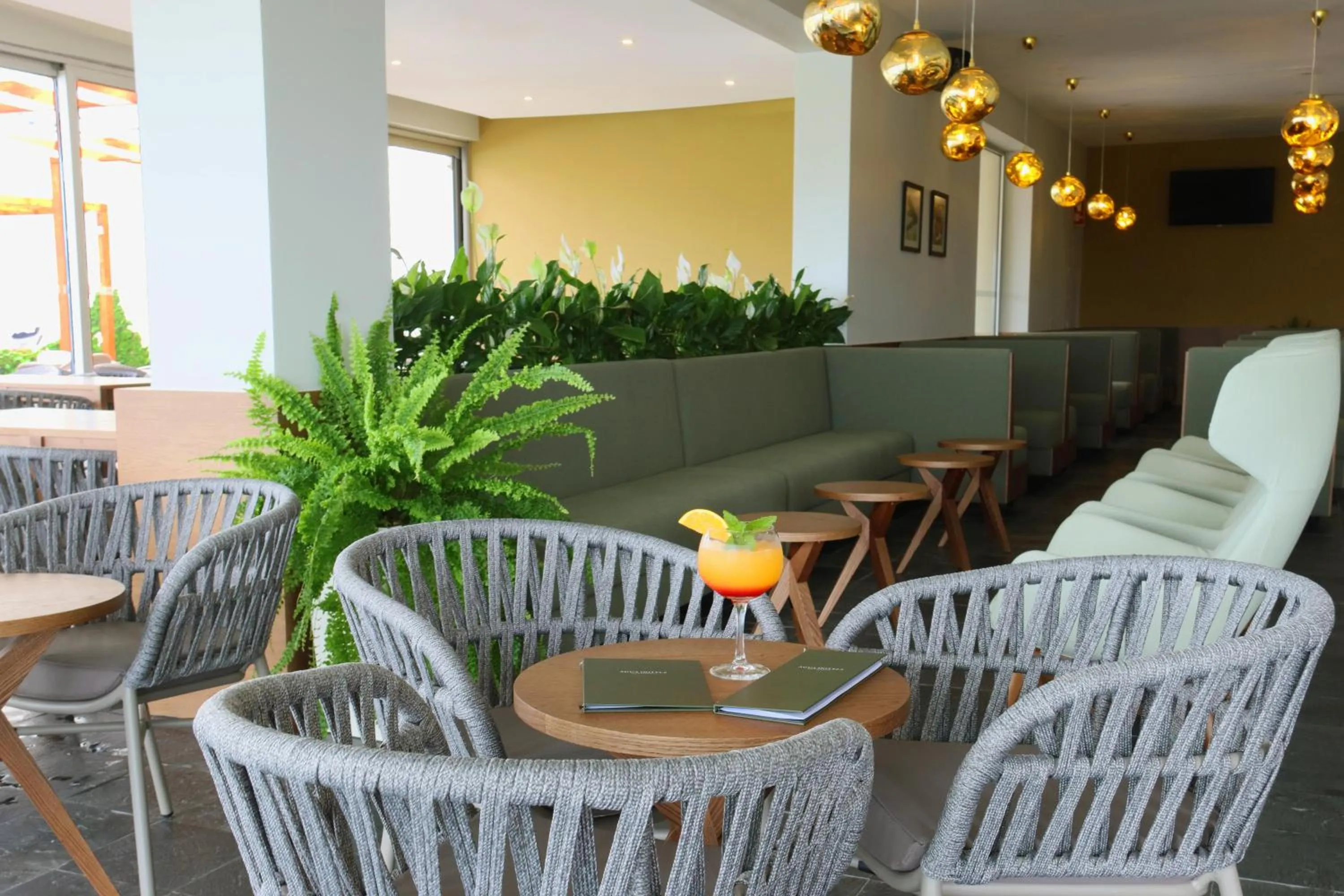 Lounge or bar in Agua Hotels Mondim de Basto