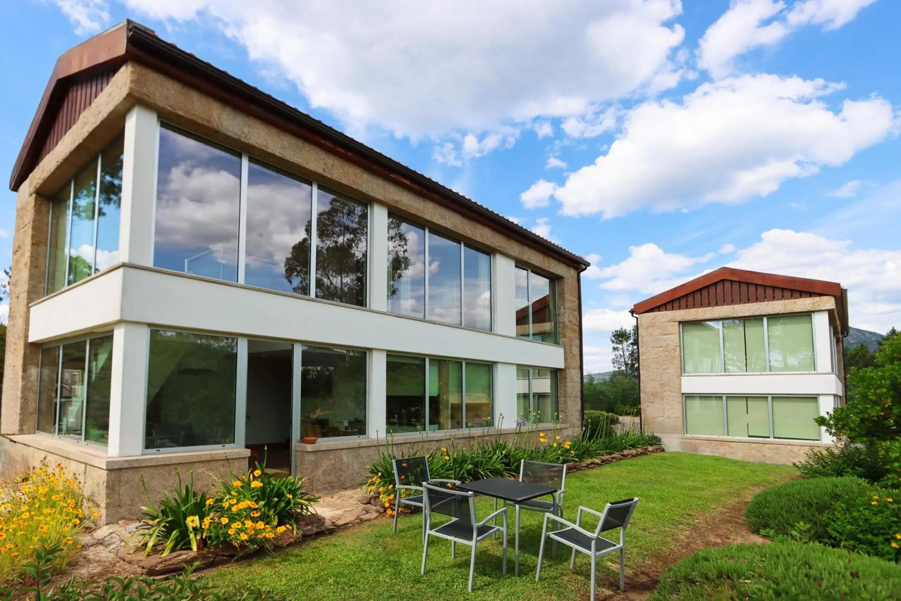 Photo of the whole room in Agua Hotels Mondim de Basto Photo of the whole room in Agua Hotels Mondim de Basto