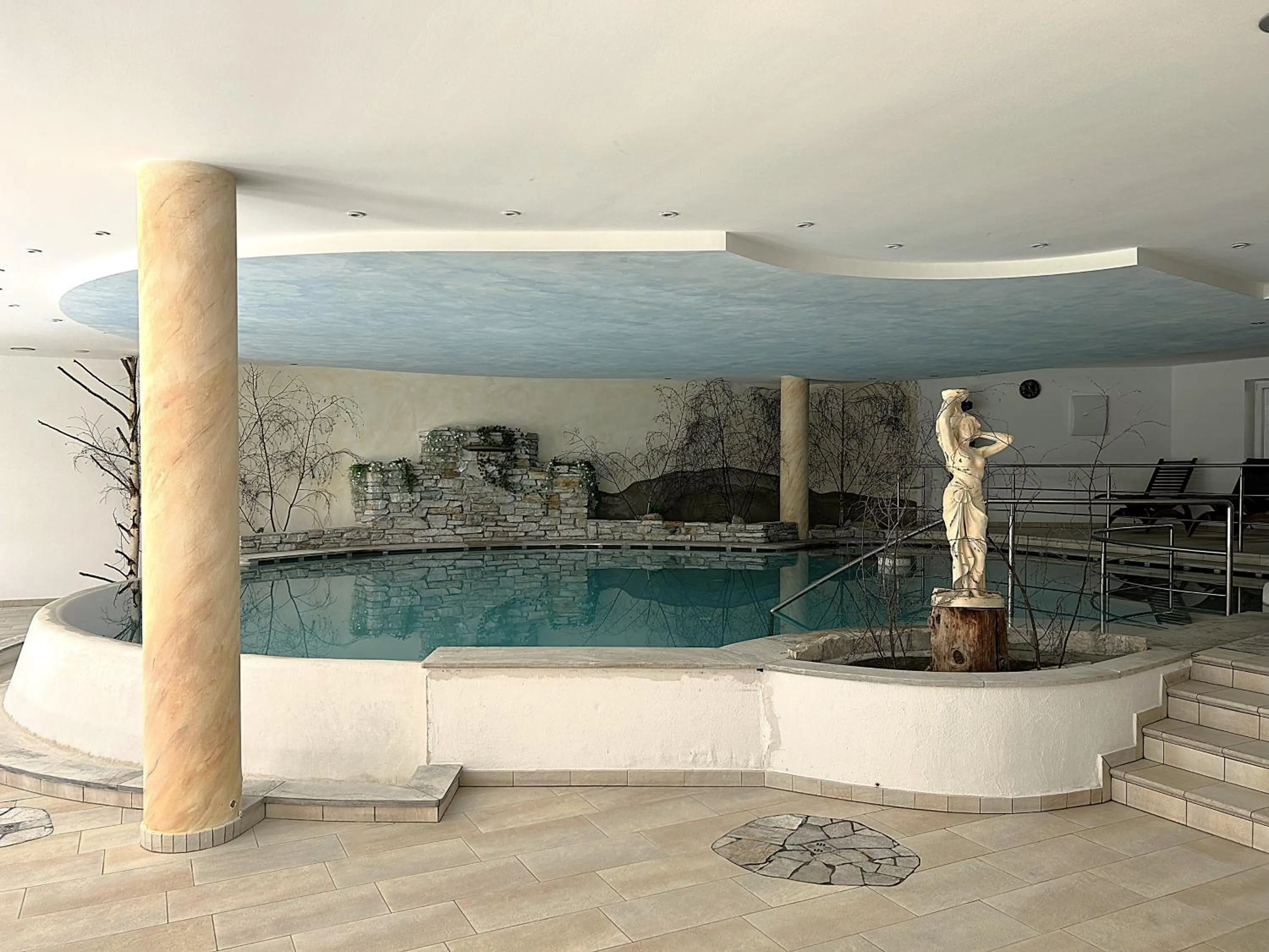 Swimming pool in Hotel Bergblick