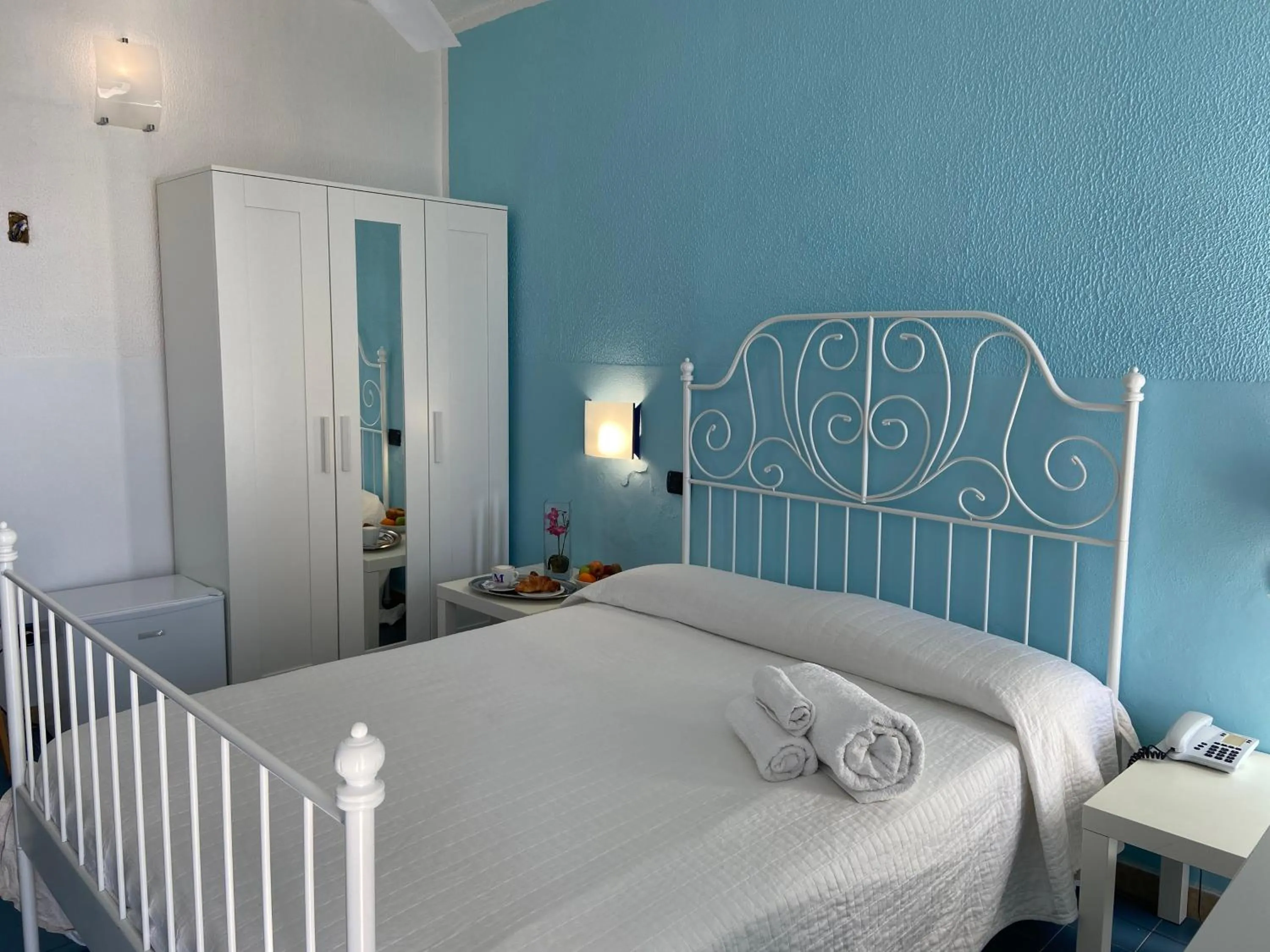 Bedroom in Hotel Guitgia Tommasino