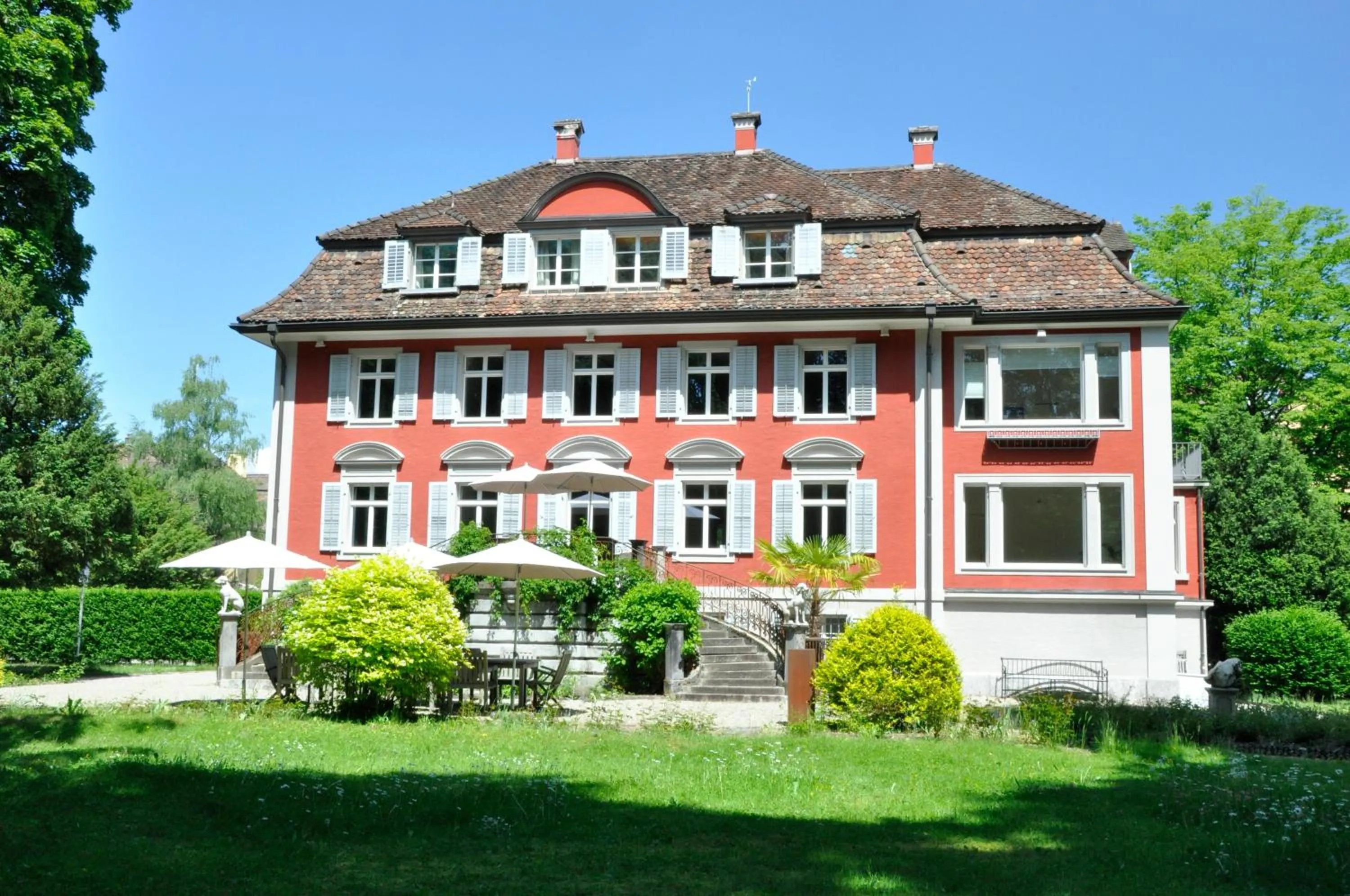 Property building in Villa Jakobsbrunnen