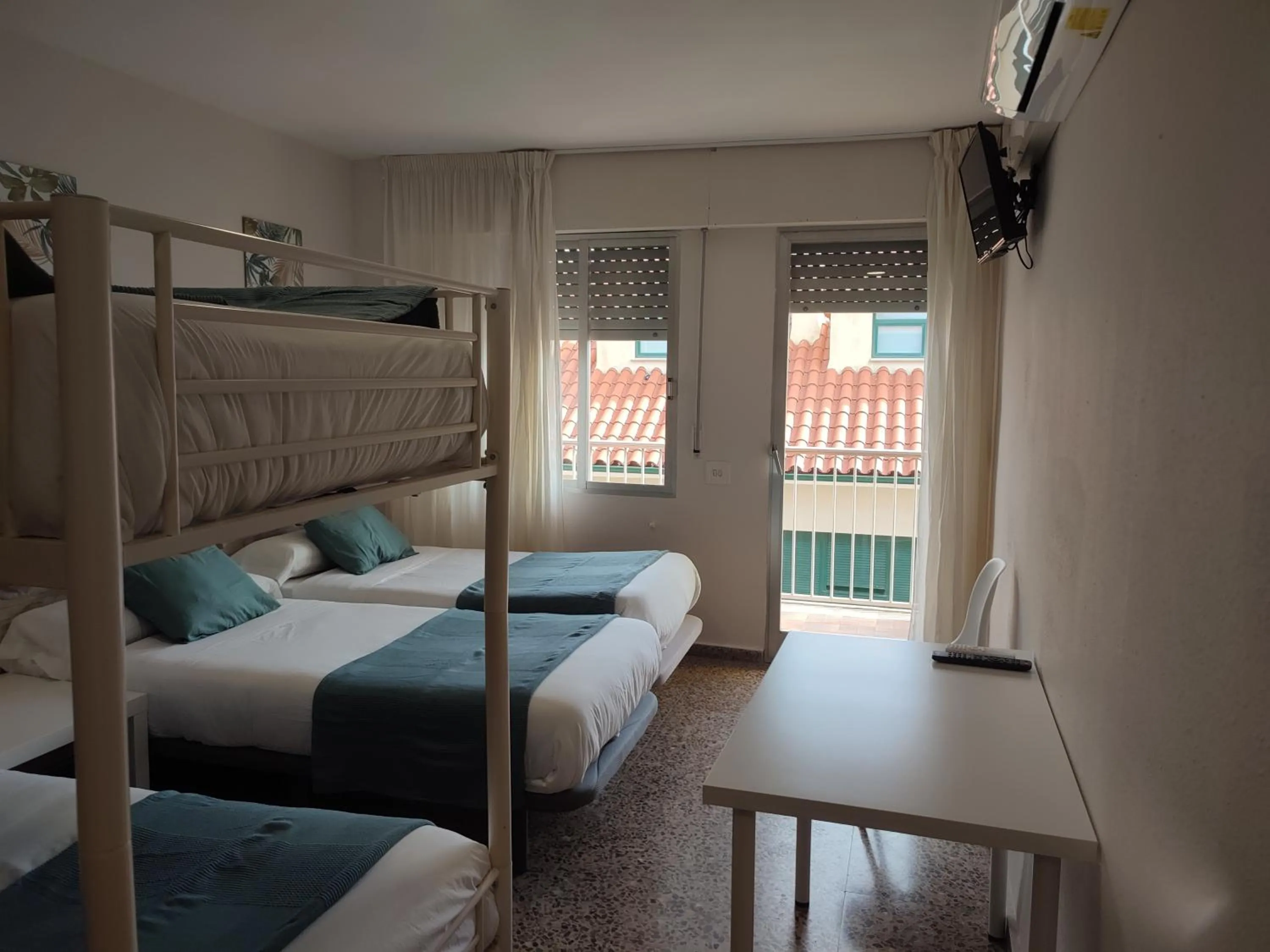 Bed in Hostal Garamar