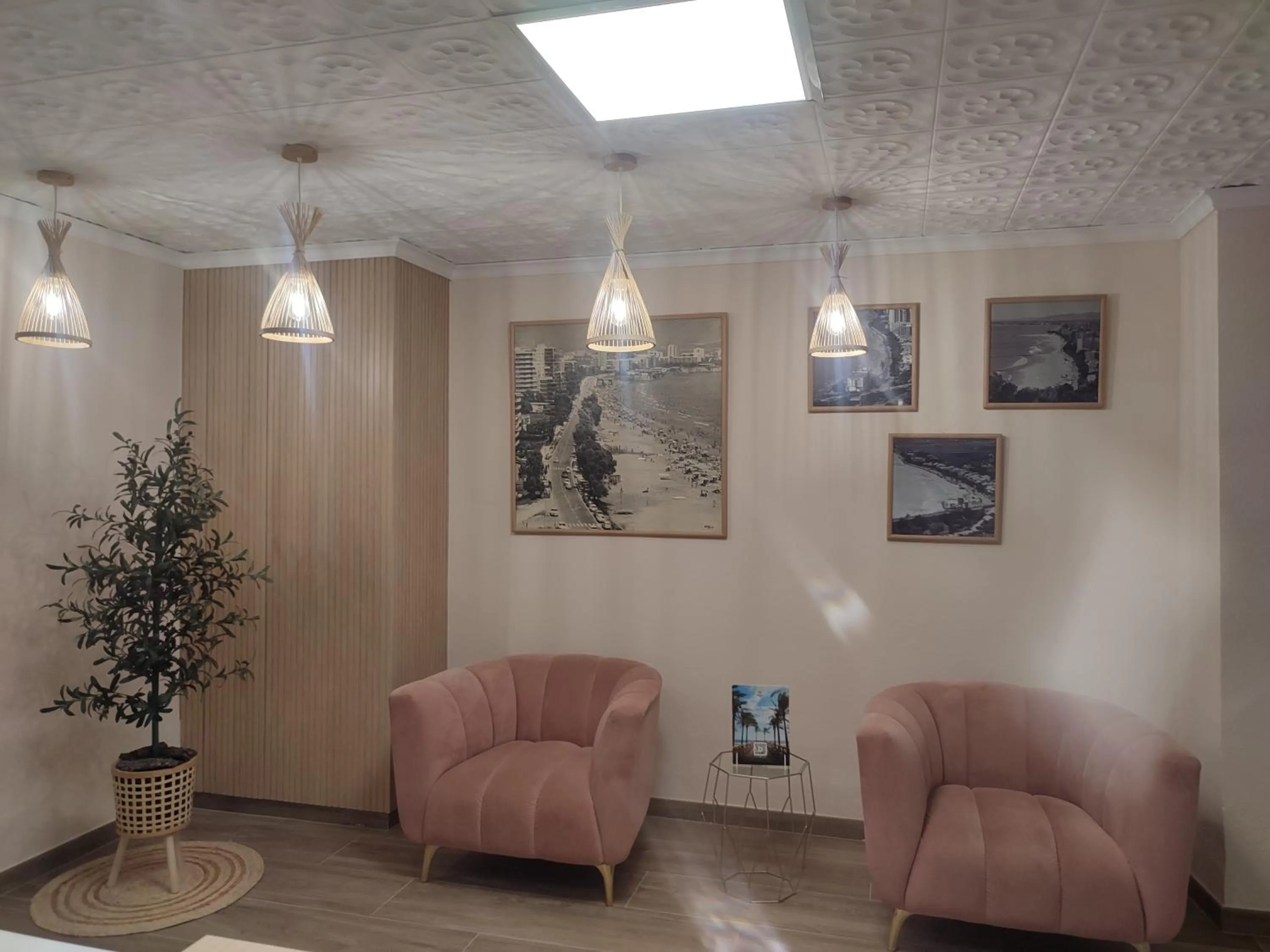 Lobby or reception in Hostal Garamar