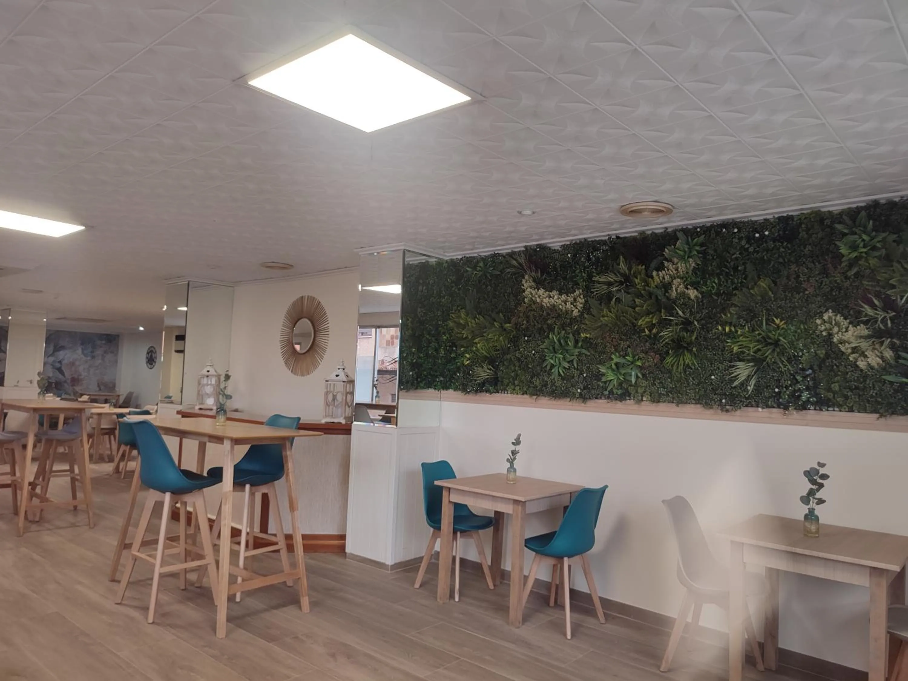 Seating area in Hostal Garamar