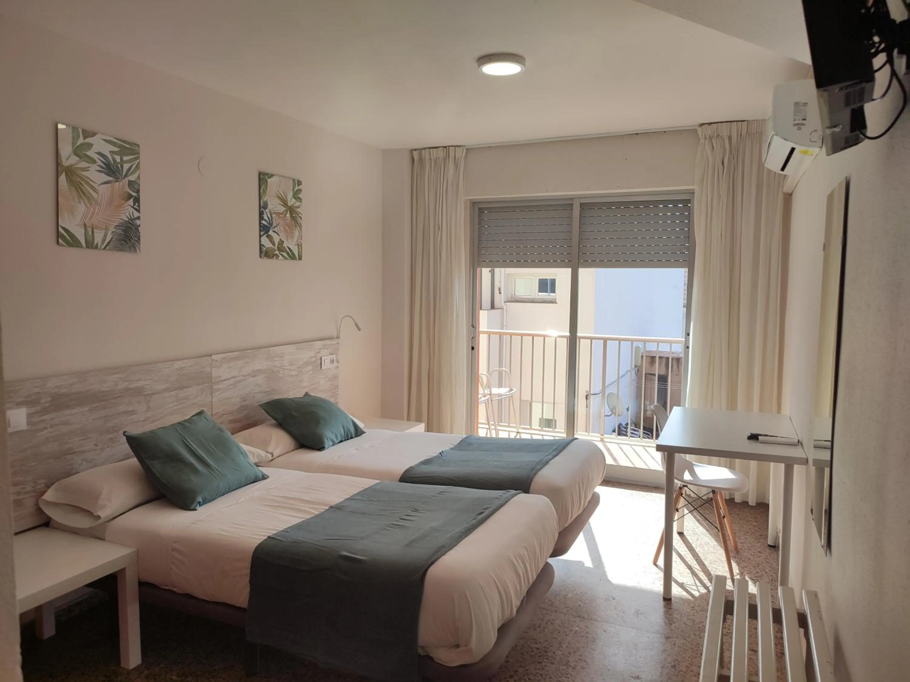 Bed in Hostal Garamar
