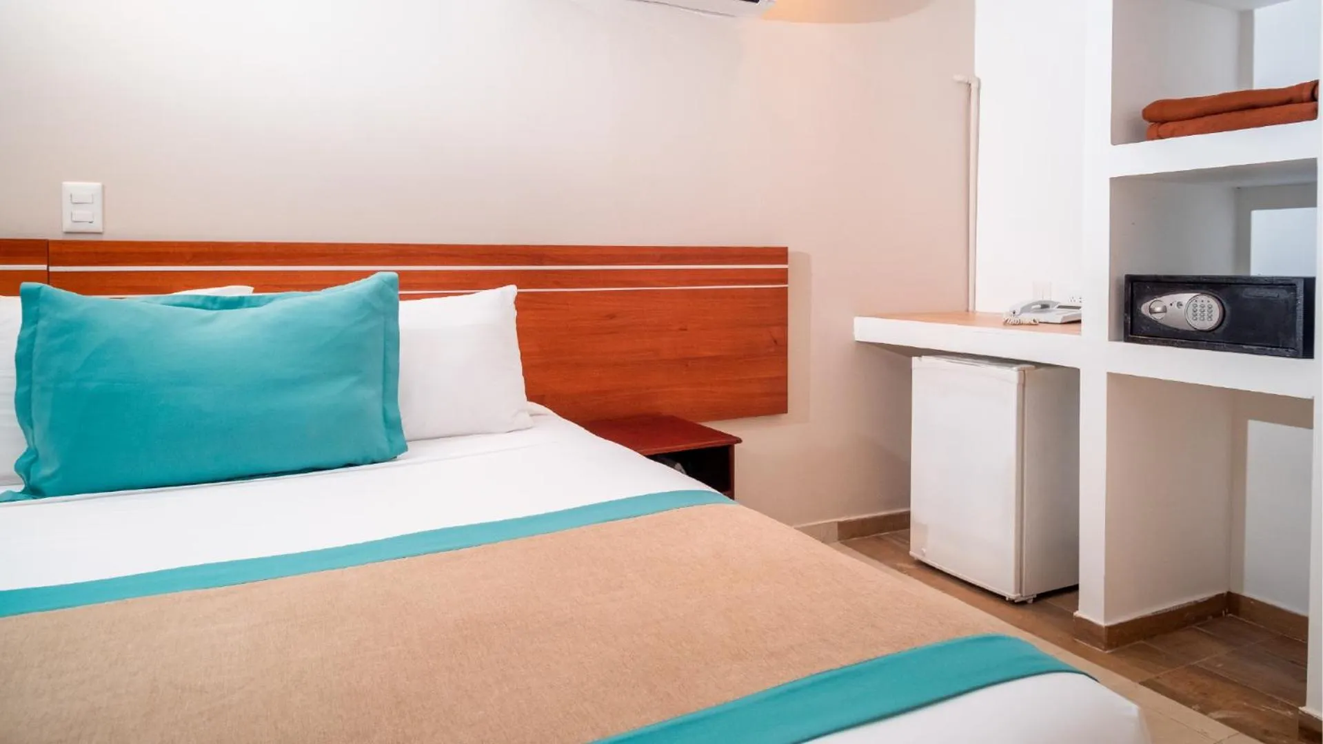 Other, Bed in Hotel Portobelo boulevard