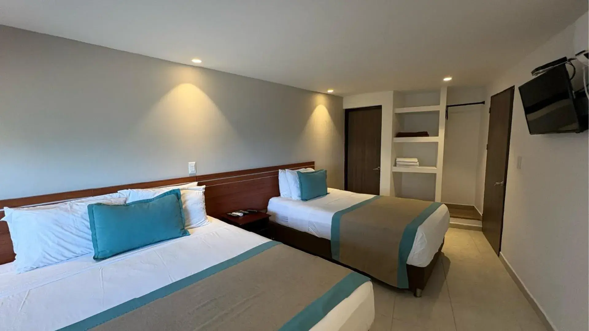 Triple Room in Hotel Portobelo boulevard Triple Room in Hotel Portobelo boulevard