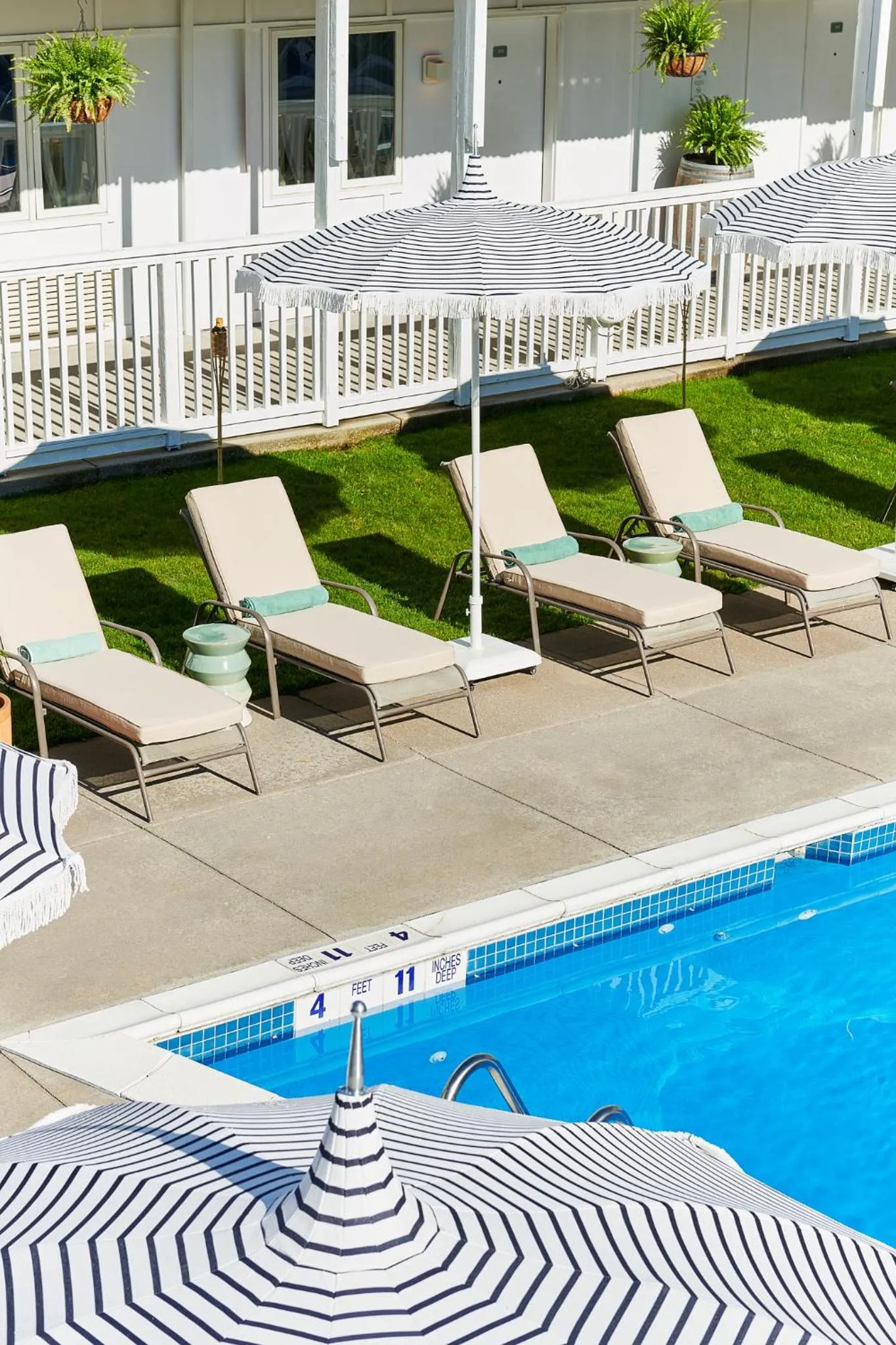 Swimming pool in Greenporter Hotel