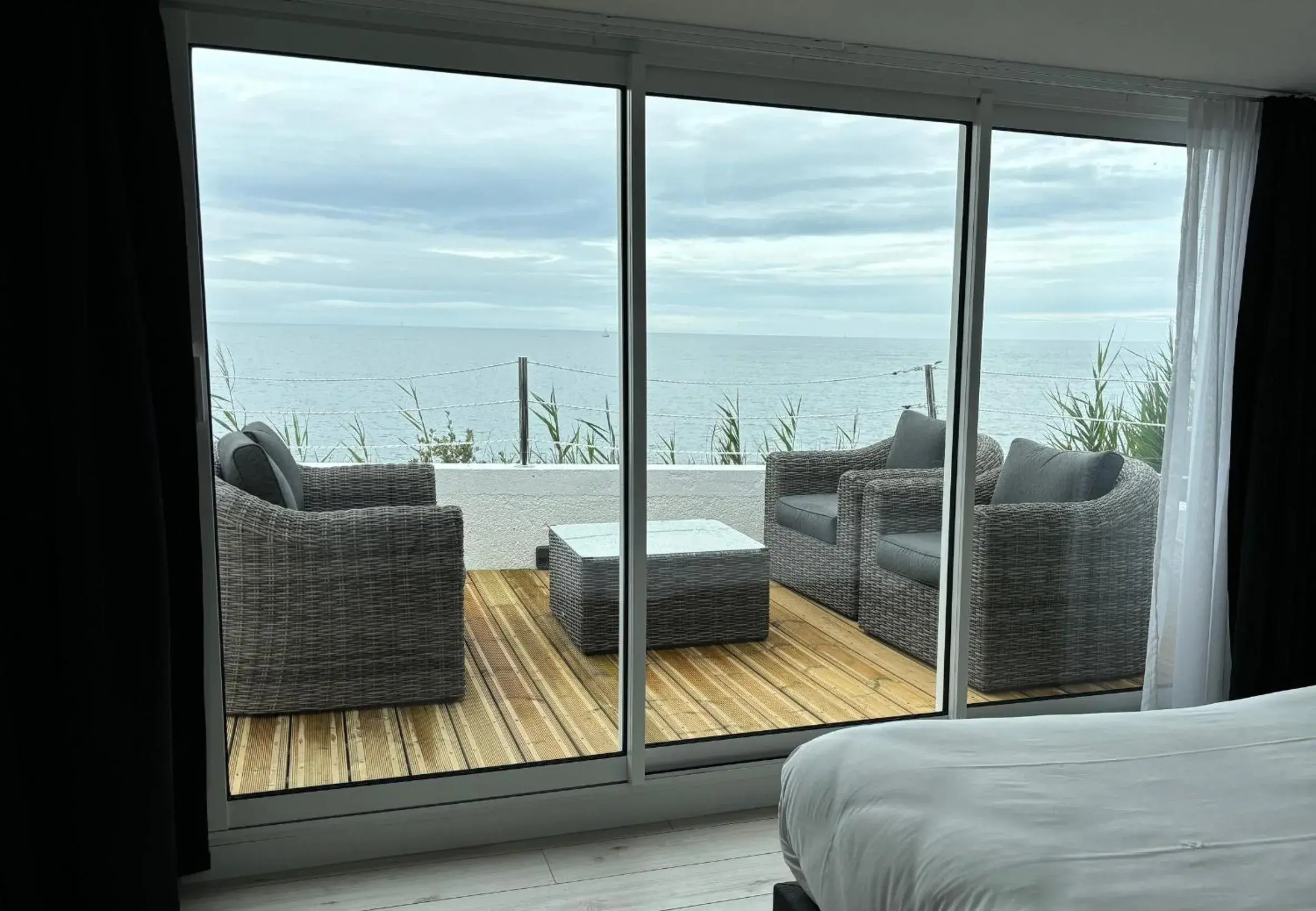 Deluxe Double Room with Sea View and Private Terrace in La Villa Saint Jean Deluxe Double Room with Sea View and Private Terrace in La Villa Saint Jean