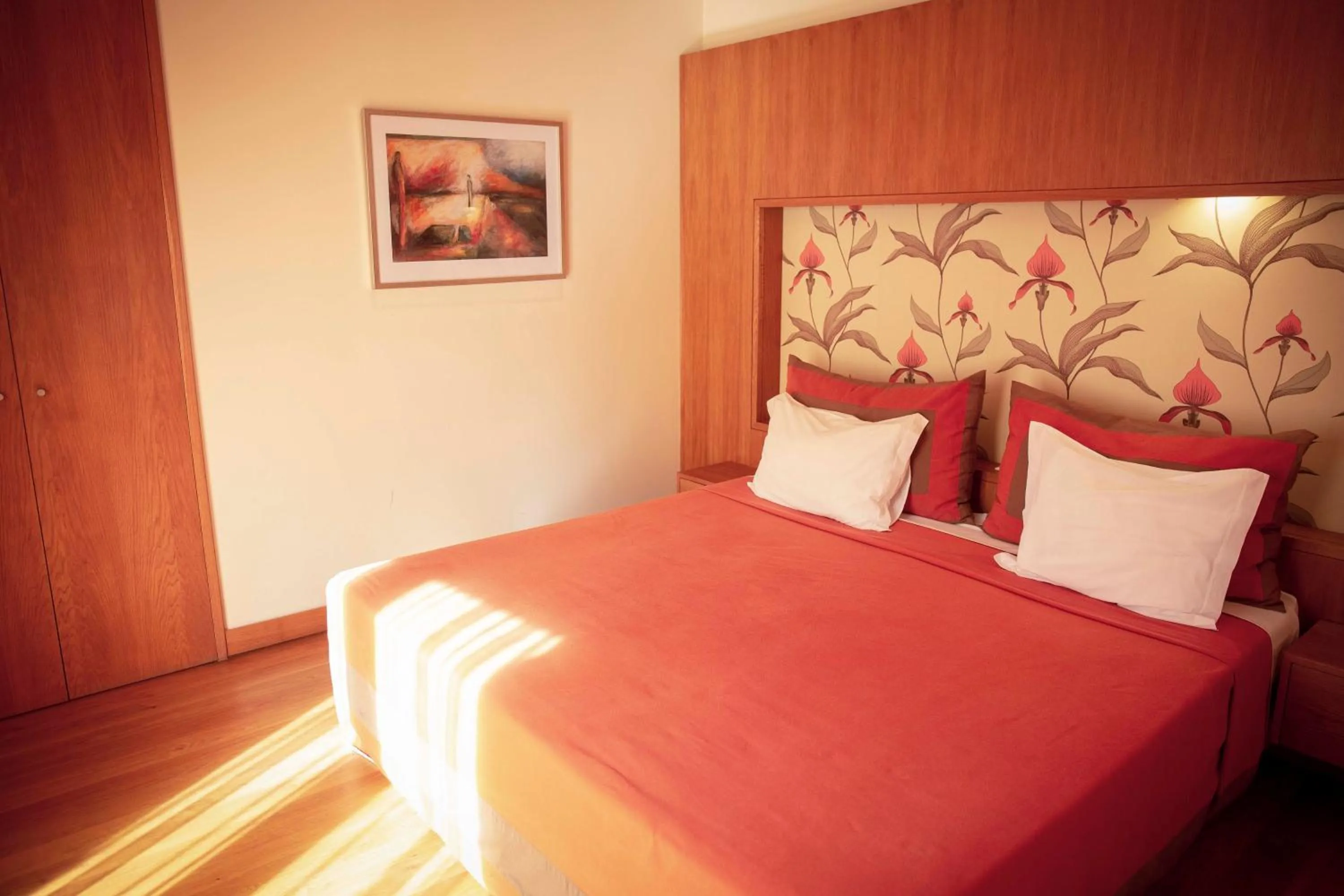 Balcony/Terrace, Bed in Apartamentos Turisticos Atlantida