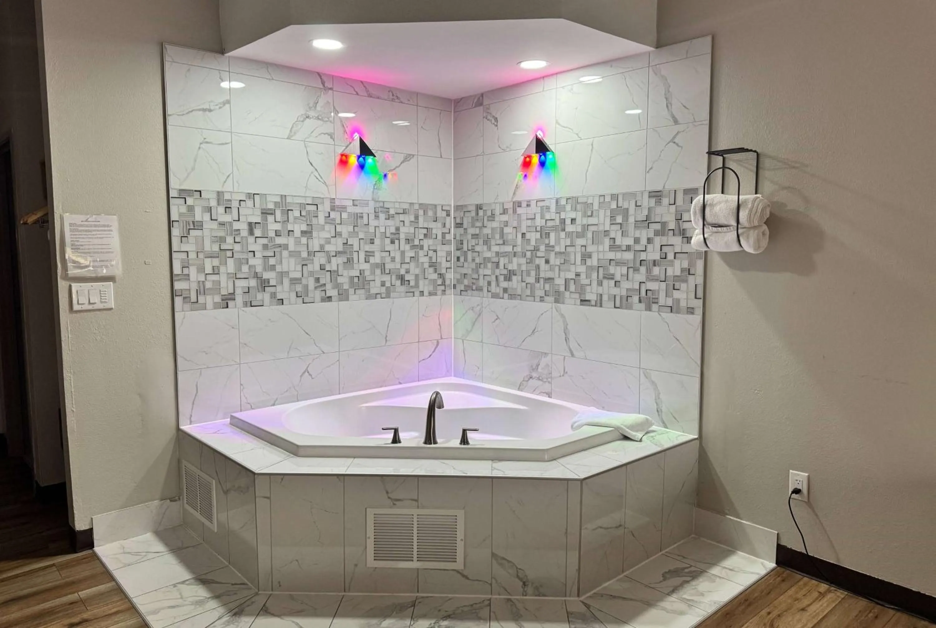 Photo of the whole room in Days Inn by Wyndham Mauldin/Greenville