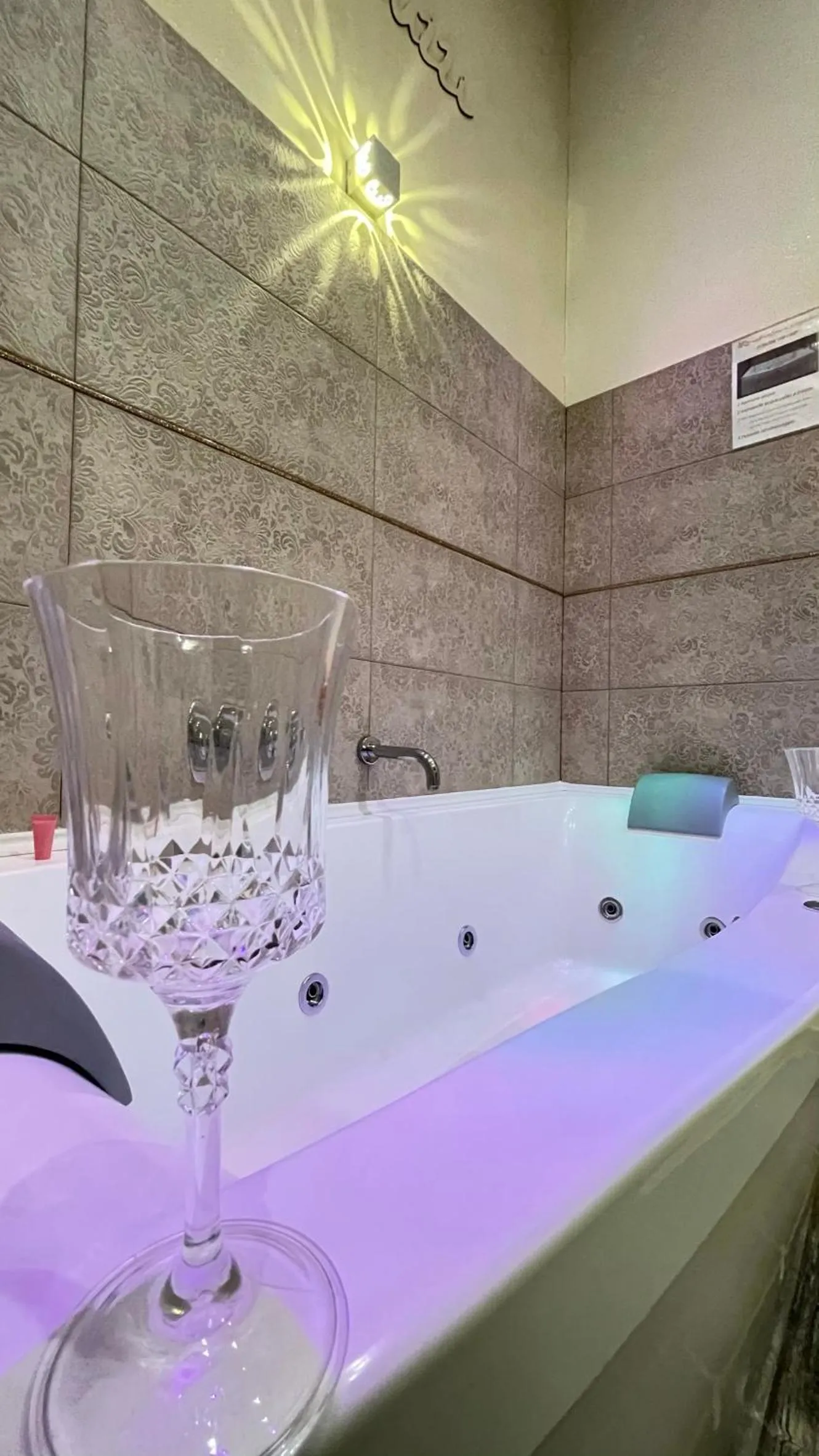 Spa and wellness centre/facilities in ManfredoniaJacuzzi