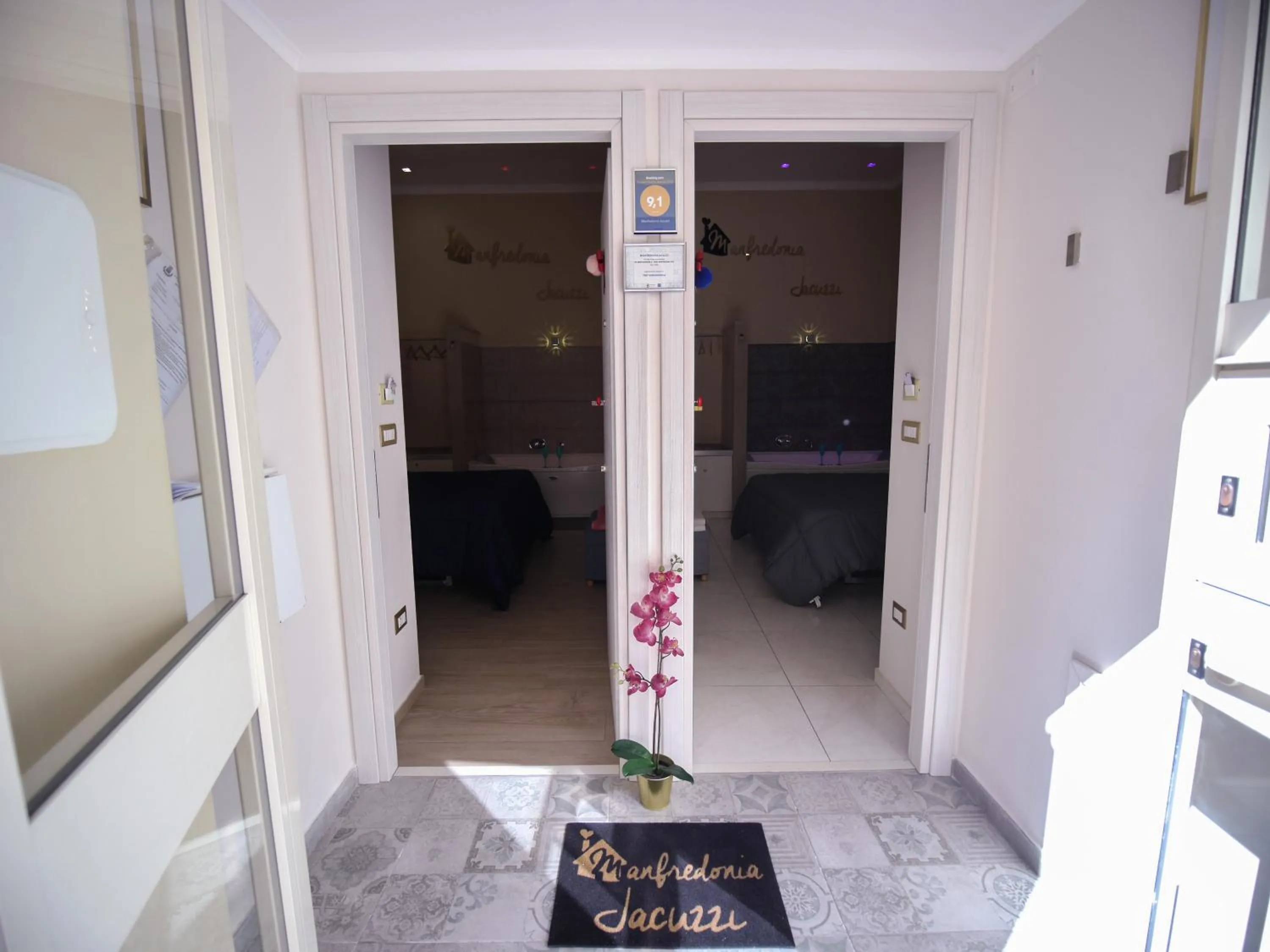 Property building in ManfredoniaJacuzzi