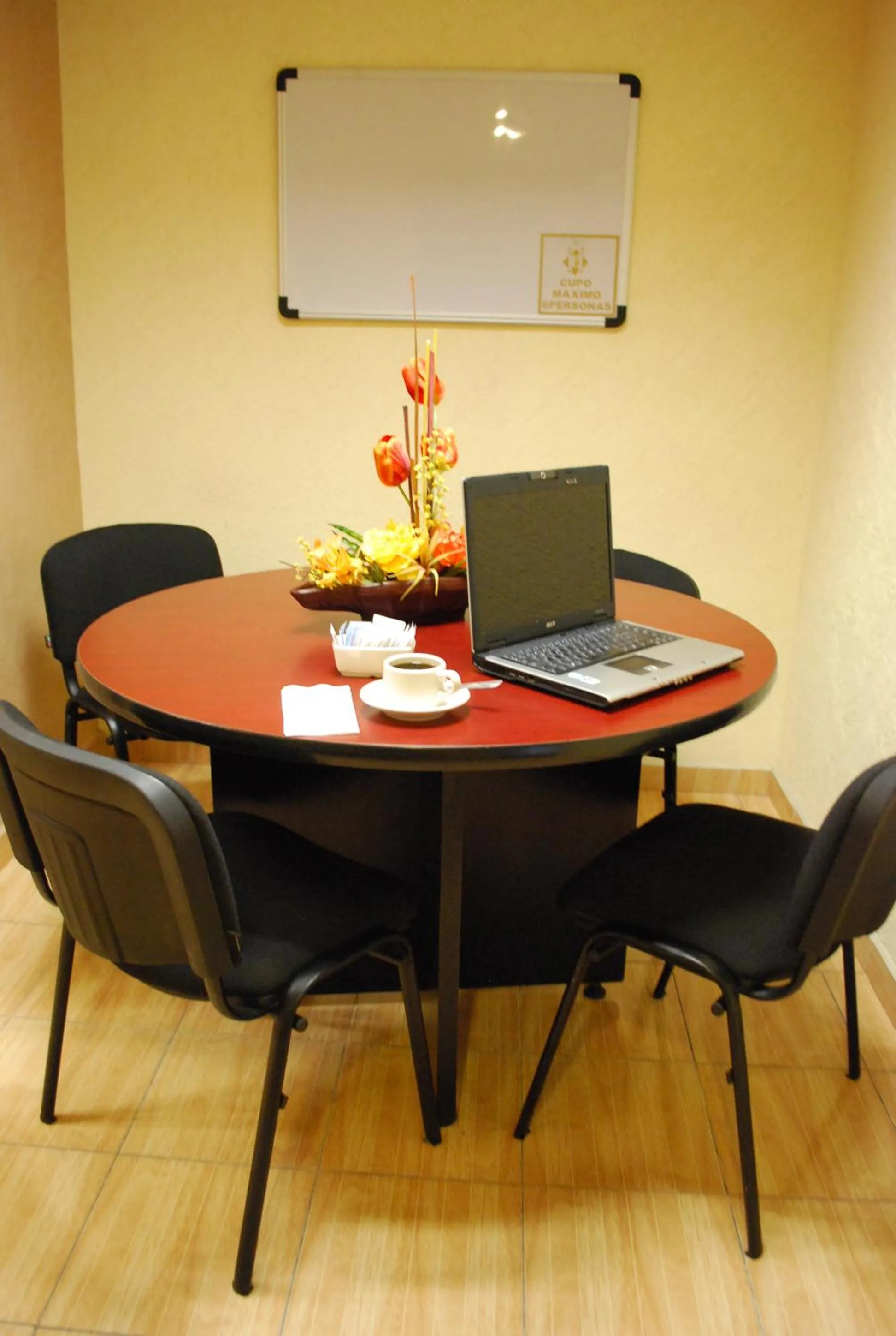 Business facilities in Hotel Elizabeth Central