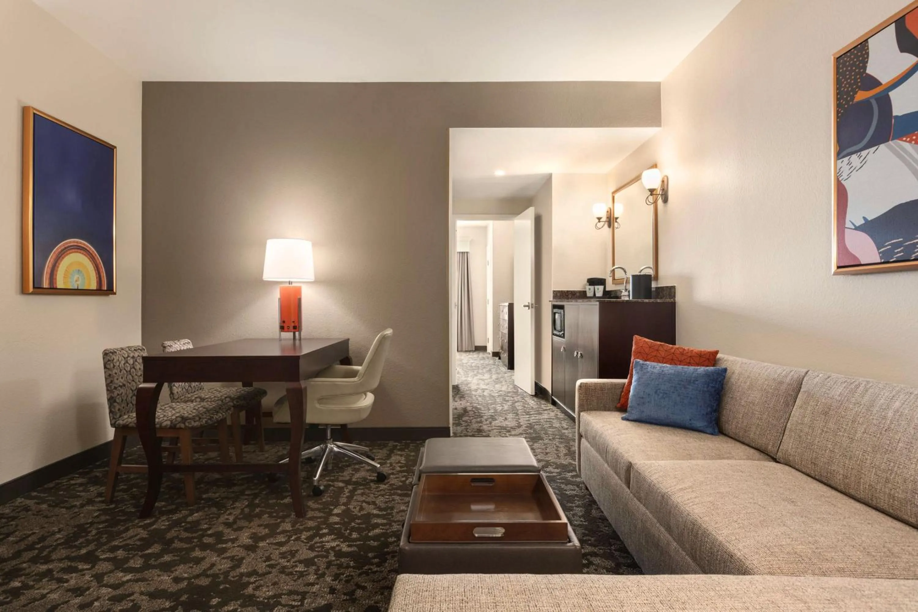 Bedroom in Embassy Suites by Hilton Orlando Lake Buena Vista South