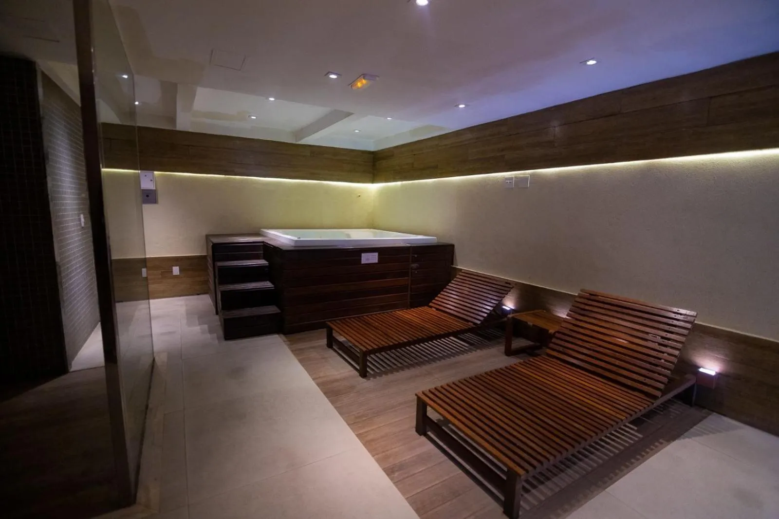 Hot Tub in Riale Brisa Barra