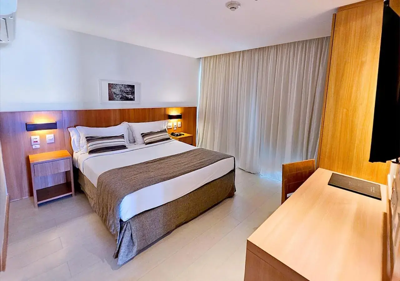 Quarto Superior com Cama Casal e Vista Lateral do Mar in Riale Brisa Barra Quarto Superior com Cama Casal e Vista Lateral do Mar in Riale Brisa Barra