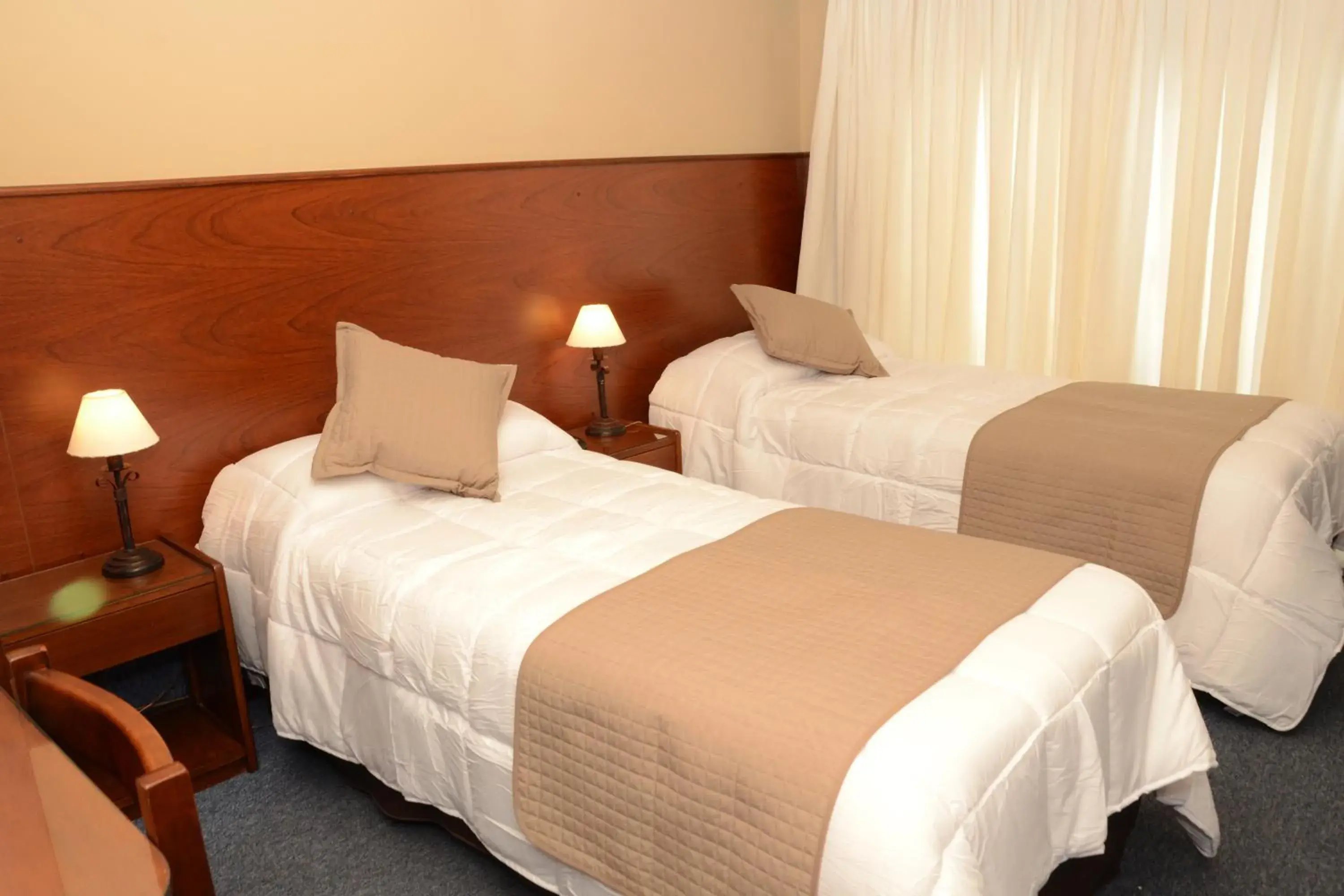 Bed in Hotel Leoncia Bed in Hotel Leoncia